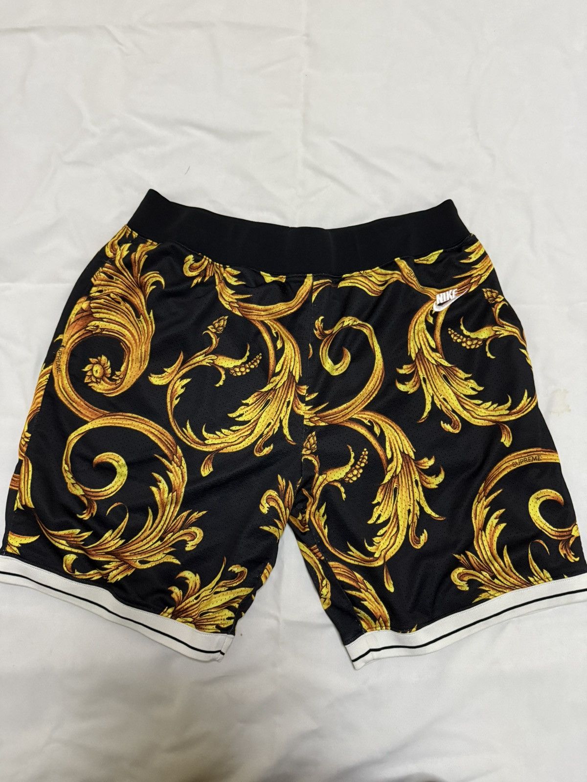 Nike × Supreme Supreme nike basketball shorts Size US 36 / EU 52 - 1 Thumbnail