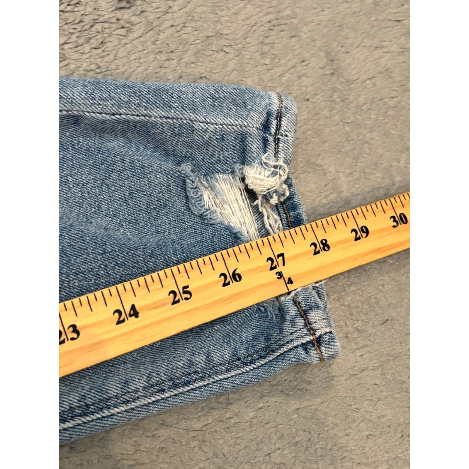 American Eagle Outfitters VINTAGE American Eagle Outfitters Curvy Mom Jeans Women’s 6R Blue Light Wash Denim Jeans Women Size 28" / US 6 / IT 42 - 7 Thumbnail
