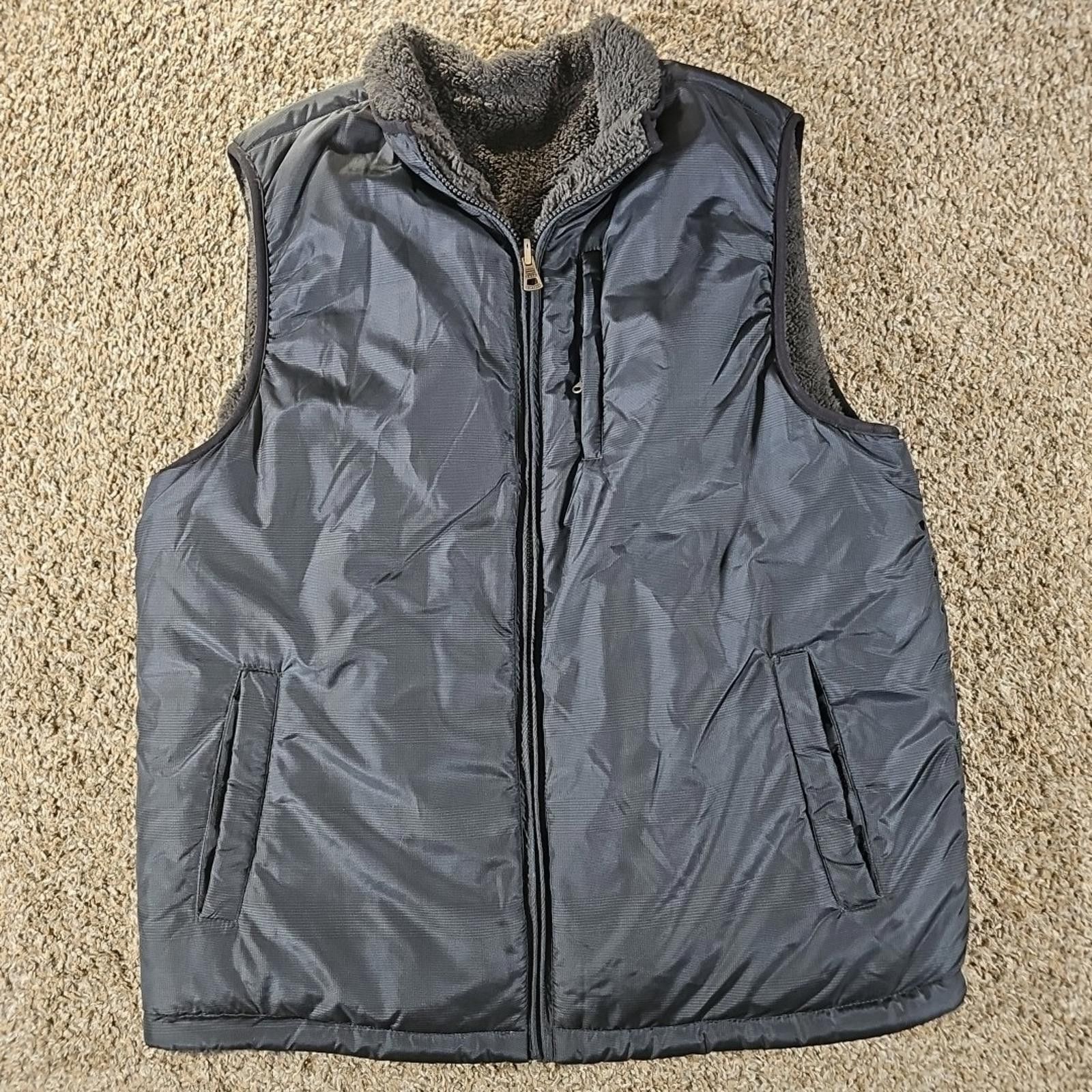 Weatherproof Weatherproof 1948 Vintage Blue Gray Reversible Puffer Vest L Size US L / EU 52-54 / 3 - 1 Thumbnail