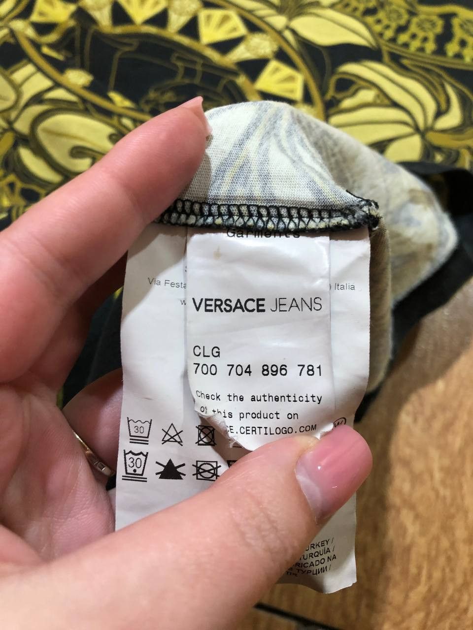 Versace Jeans Couture Versace Jeans Overprint Big Logo Luxury T-Shirt Size US M / EU 48-50 / 2 - 3 Thumbnail