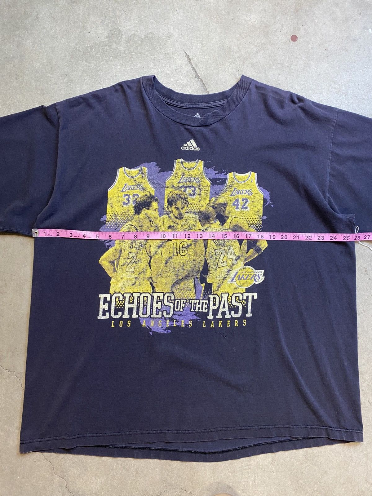 NBA × Vintage Vintage Los Angeles Lakers T Shirt XXL Kobe Bryant LA Size US XXL / EU 58 / 5 - 4 Thumbnail