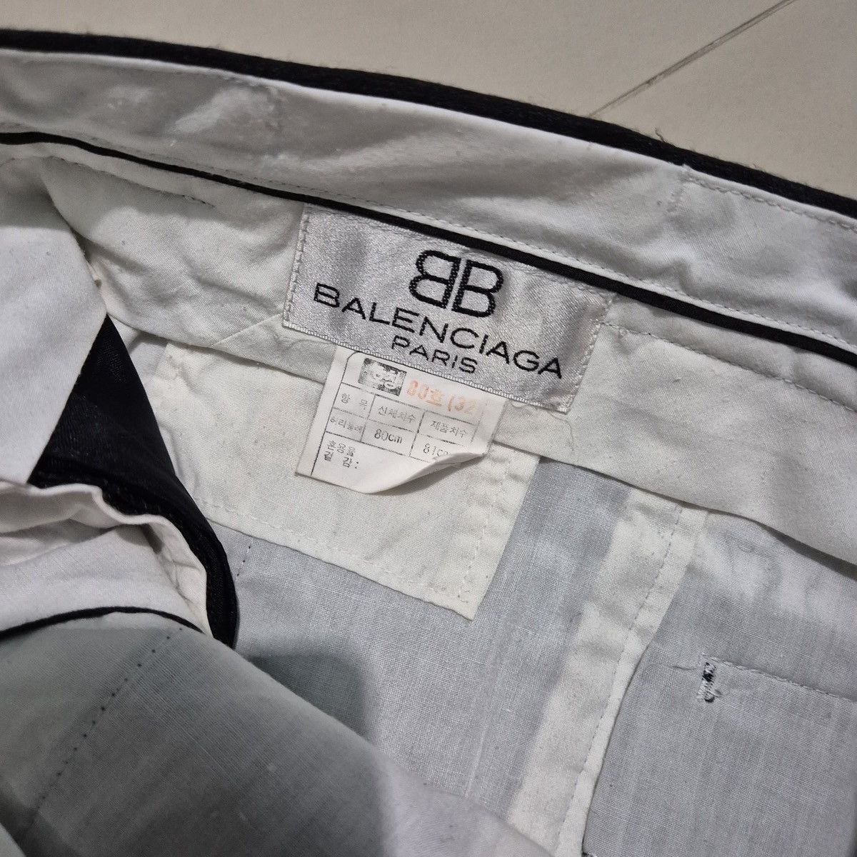 Balenciaga Vintage balenciaga wooll trousers pants Size US 29 - 9 Thumbnail