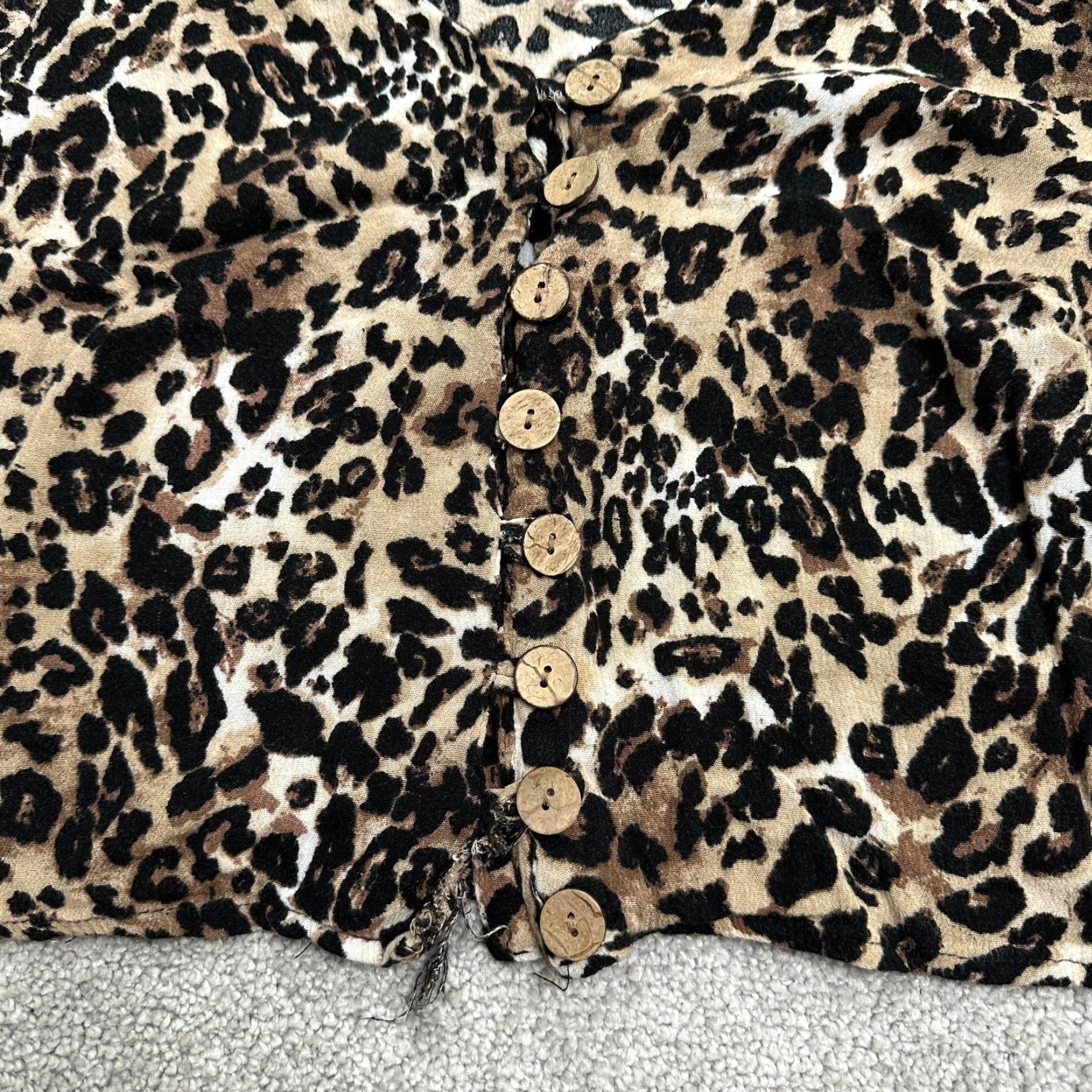 Vintage Unbranded Leopard Cropped Top Womens Small Brown Black Button Down Short Sleeve Size S / US 4 / IT 40 - 3 Thumbnail