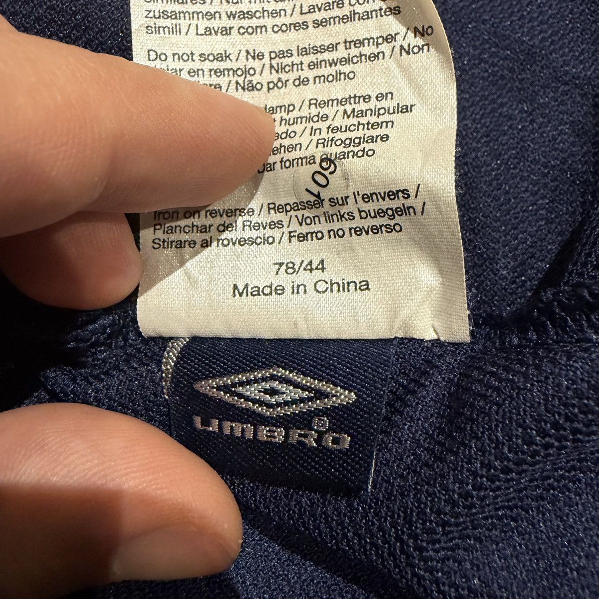 Umbro England umbro navy jersey Size US XXL / EU 58 / 5 - 9 Thumbnail
