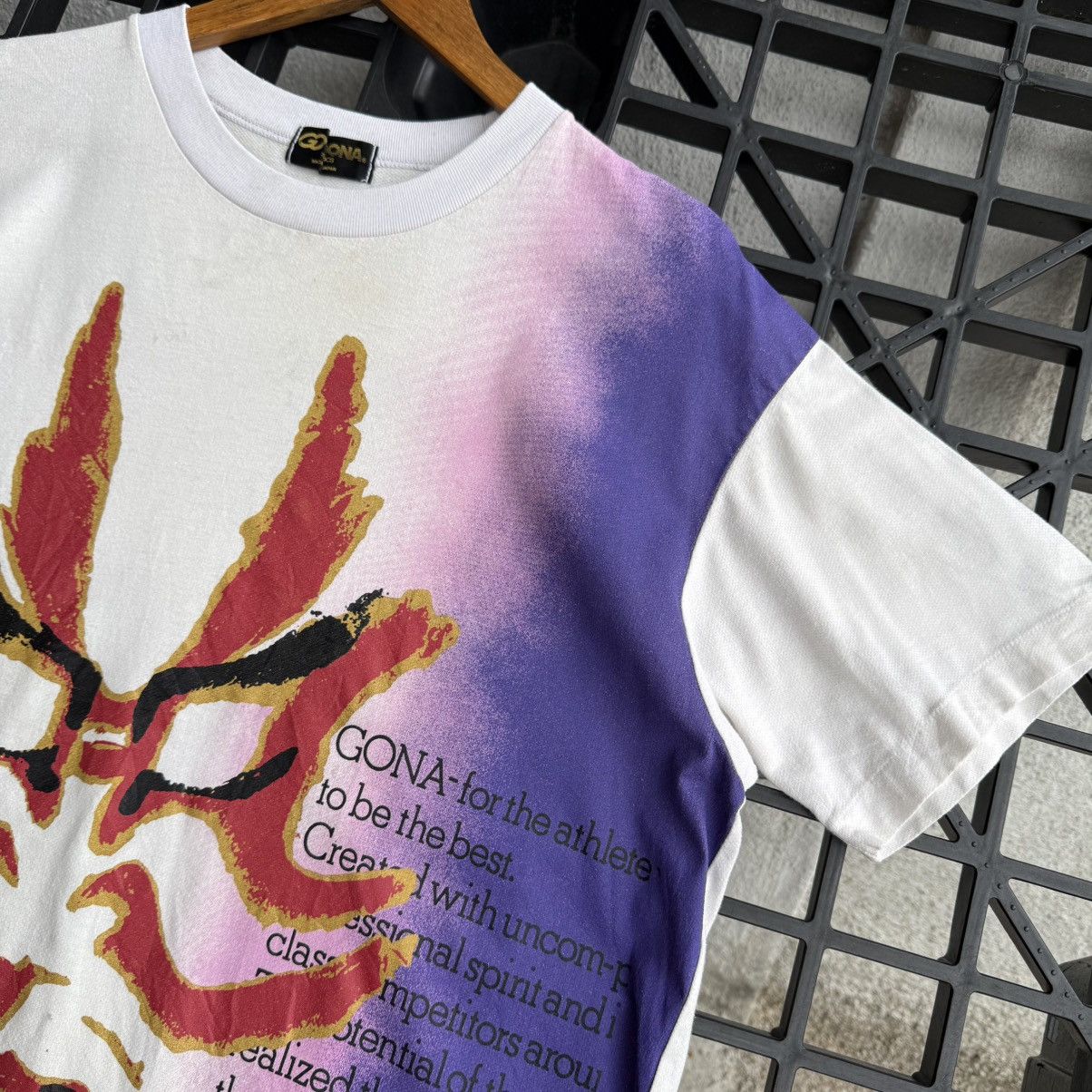Vintage Vintage 90s Asics Gona Graphic Tshirt Size US L / EU 52-54 / 3 - 5 Thumbnail