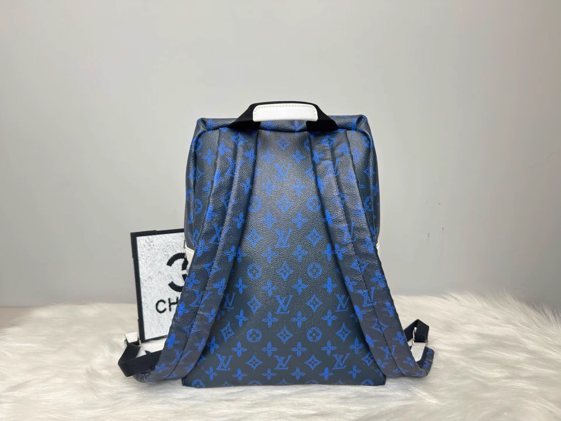 Louis Vuitton Louis Vuitton Colorblock Monogram Daypack K36 Size ONE SIZE - 2 Thumbnail