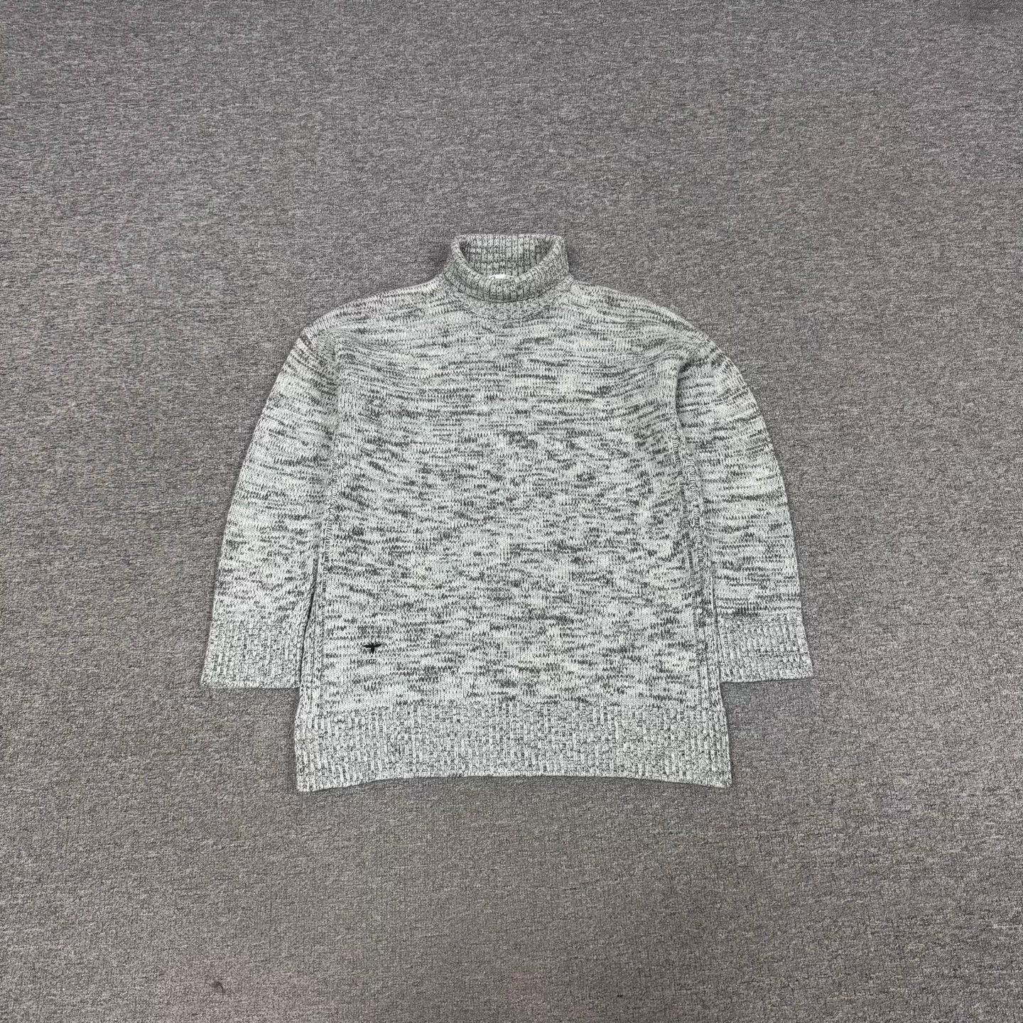 Dior Dior Bee Embroidered Turtleneck Sweater Size 36 99 New Size XS / US 0-2 / IT 36-38 - 1 Thumbnail