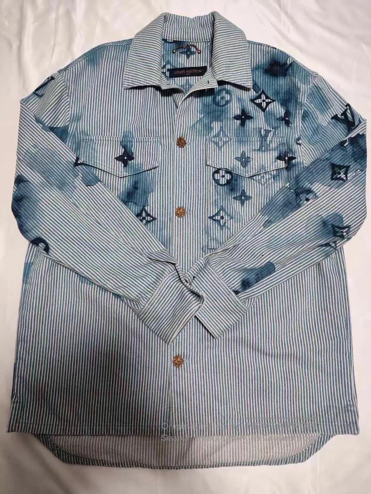 Louis Vuitton Blue Striped Pattern Button-Up Shirt XS. Size US XS / EU 42 / 0 - 1 Thumbnail