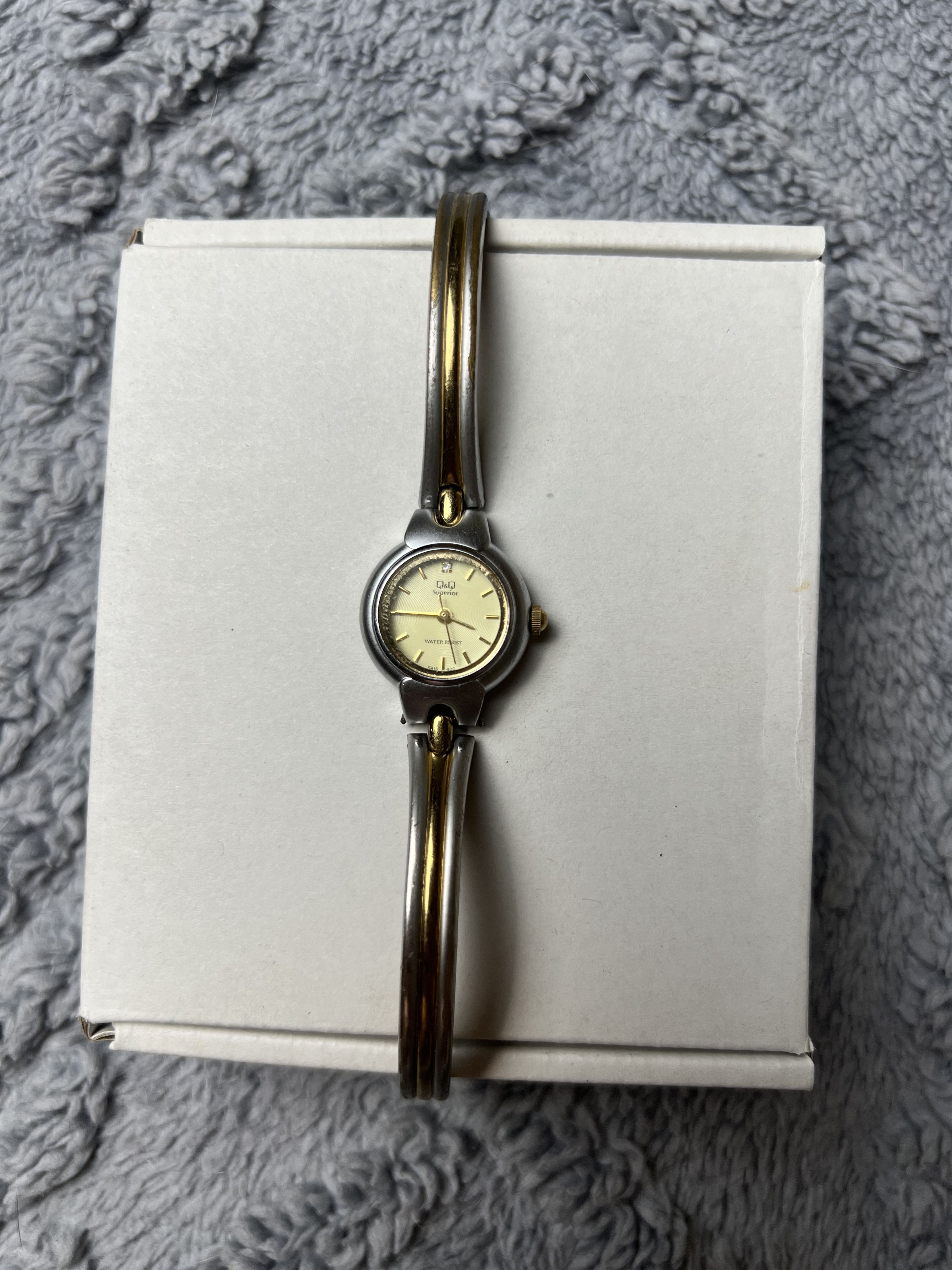 Vintage Futuristic Minimalistic Q&Q Japanese Style Bracelet Watch Size ONE SIZE - 8 Thumbnail