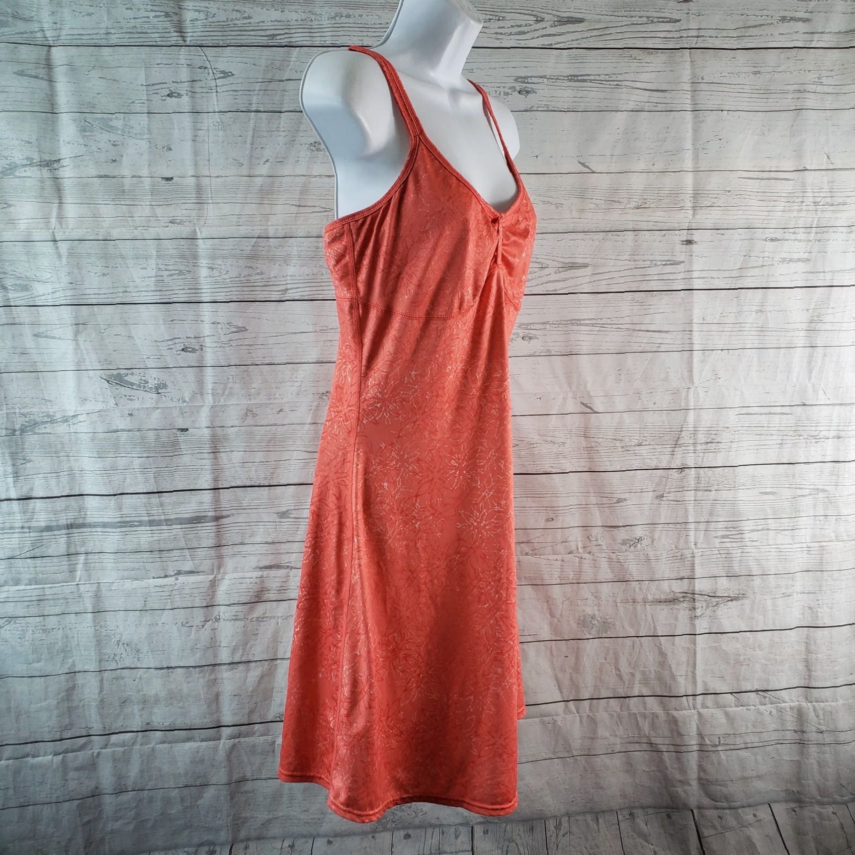 Mountain Hardwear VINTAGE Mountain Hardwear Womens Athletic Dress Sz Small Orange Bra Shelf Strappy Size S / US 4 / IT 40 - 3 Thumbnail
