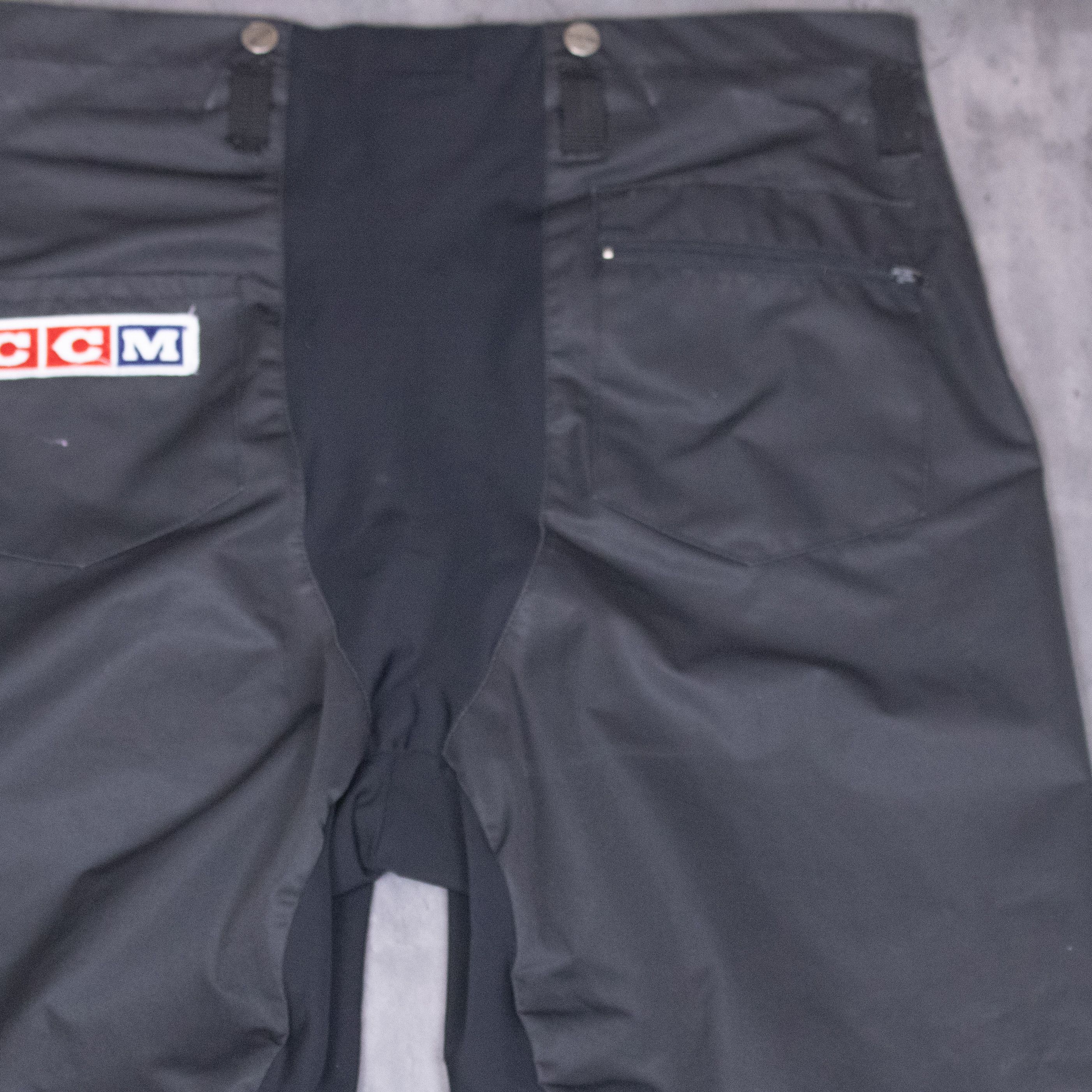 Ccm × Vintage Vintage 1990's CCM Hockey Wide Legged Baggy Fit Black Pant's Size US 36 / EU 52 - 16 Thumbnail
