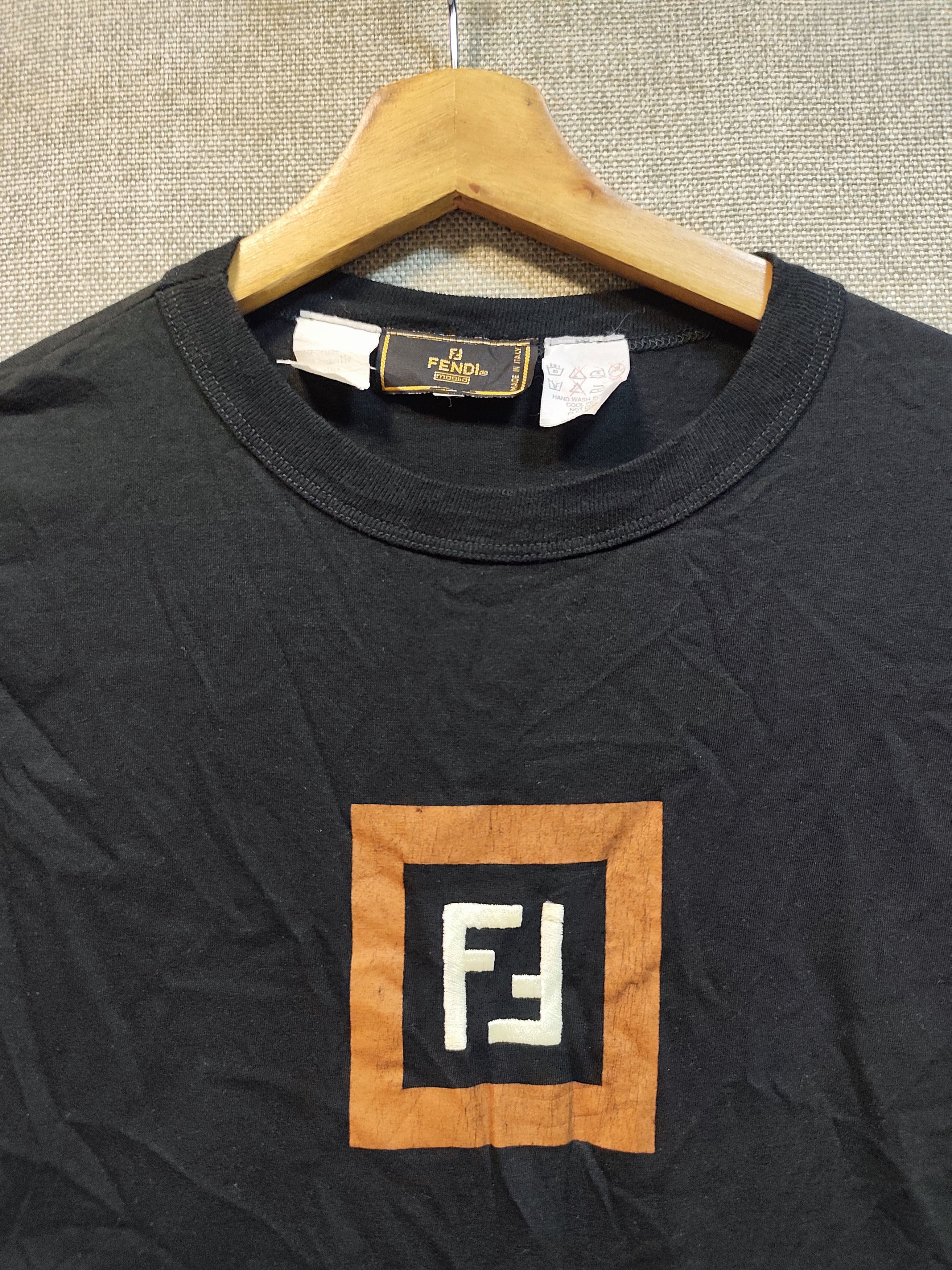 Fendi Fendi embroidered tee Size US S / EU 44-46 / 1 - 2 Thumbnail