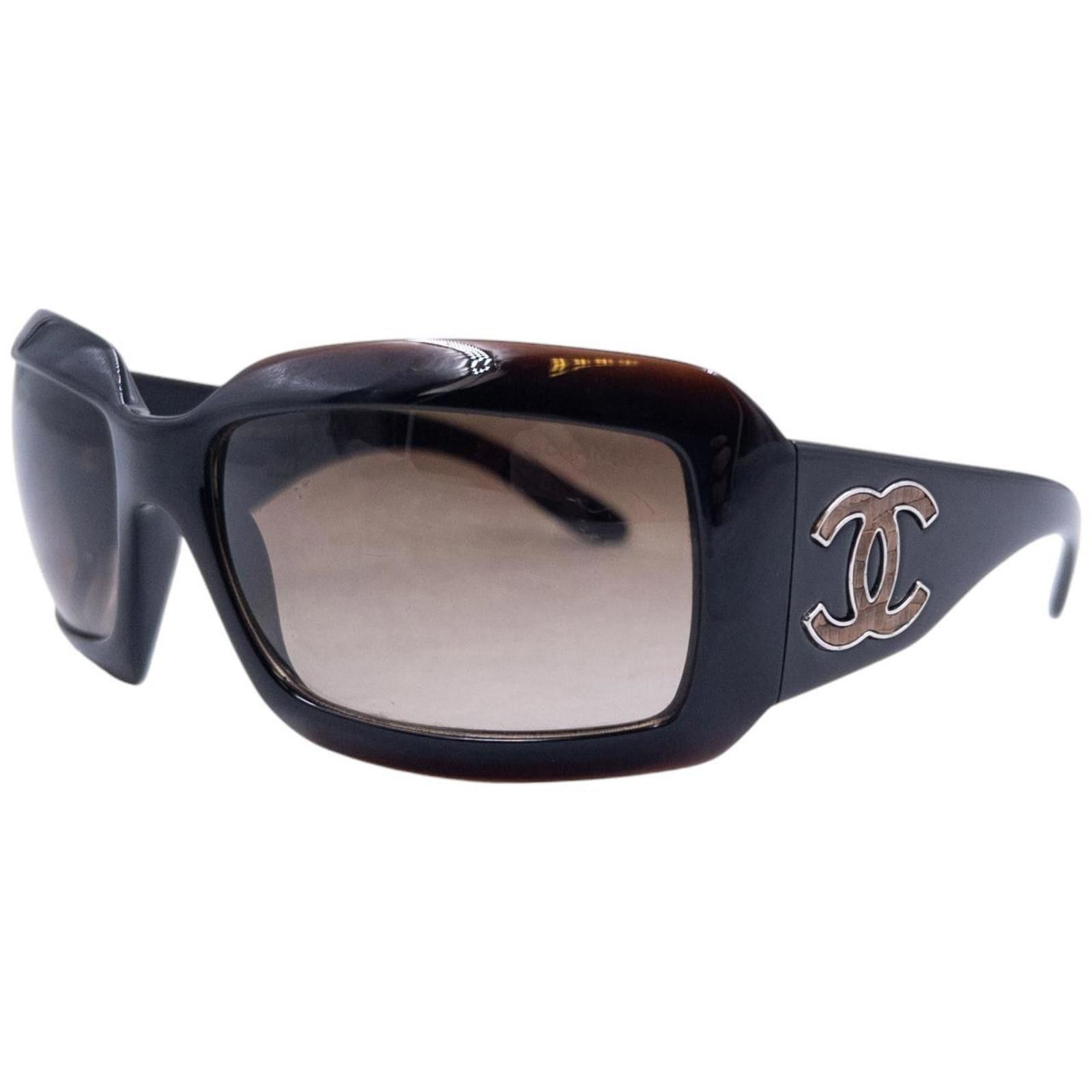 Chanel Vintage Chanel Crocodile Logo Sunglasses Size ONE SIZE - 1 Thumbnail