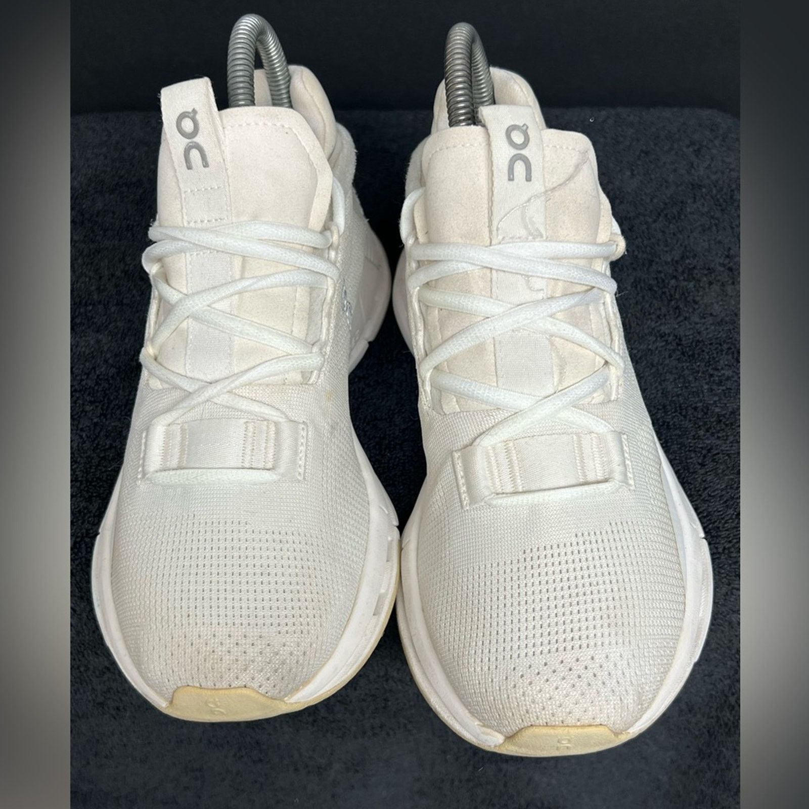 On On Cloud Cloudnova Triple White Running Shoes Women 6 EUC Size US 6 / IT 36 - 6 Thumbnail