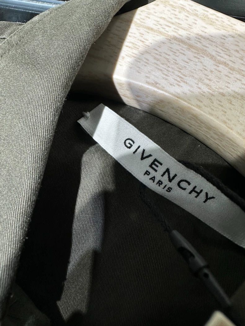 Givenchy Givenchy gvc zipper decoration patched coat Size US S / EU 44-46 / 1 - 5 Thumbnail