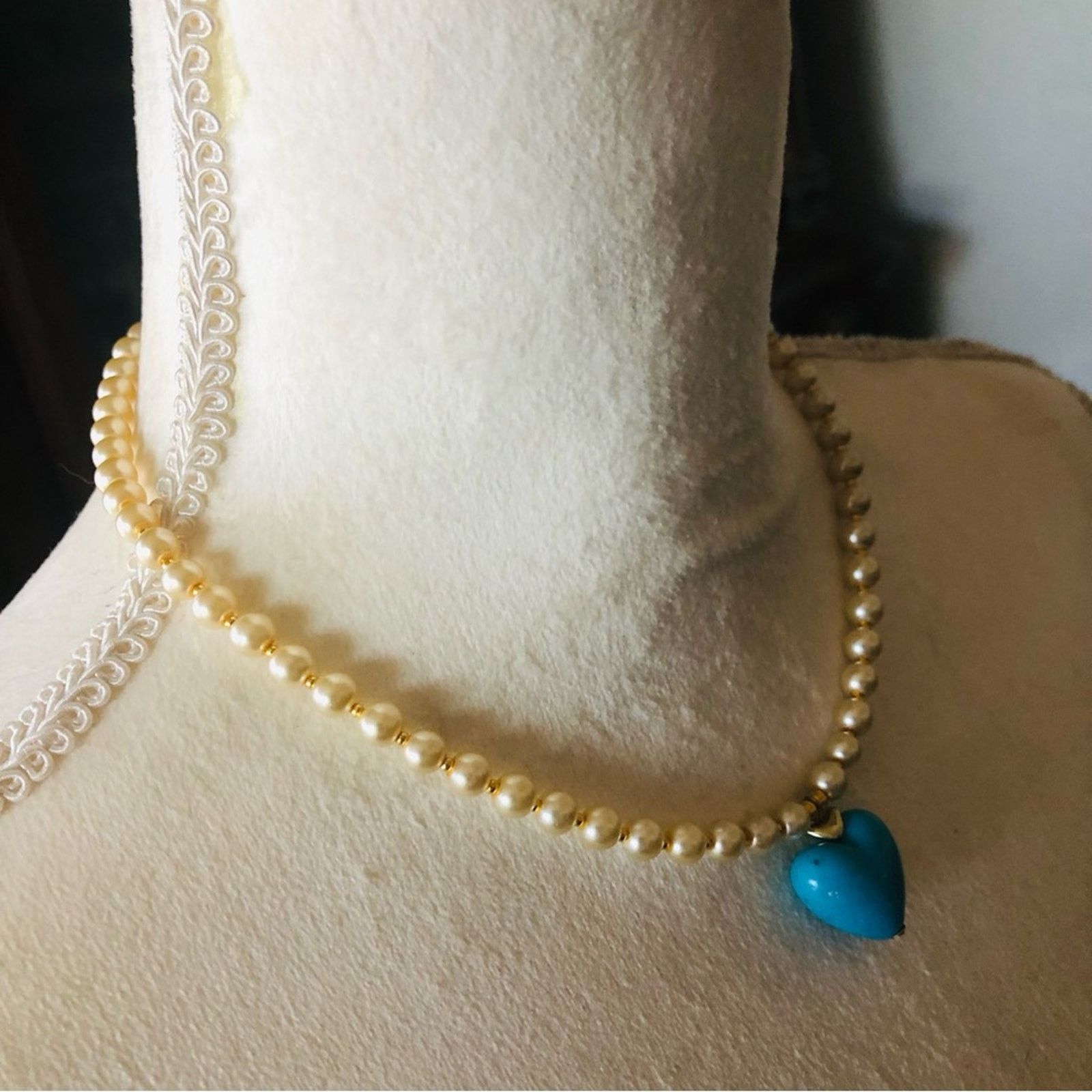 Handmade Handcrafted repurpose faux turquoise heart Pearl necklace Size ONE SIZE - 3 Thumbnail