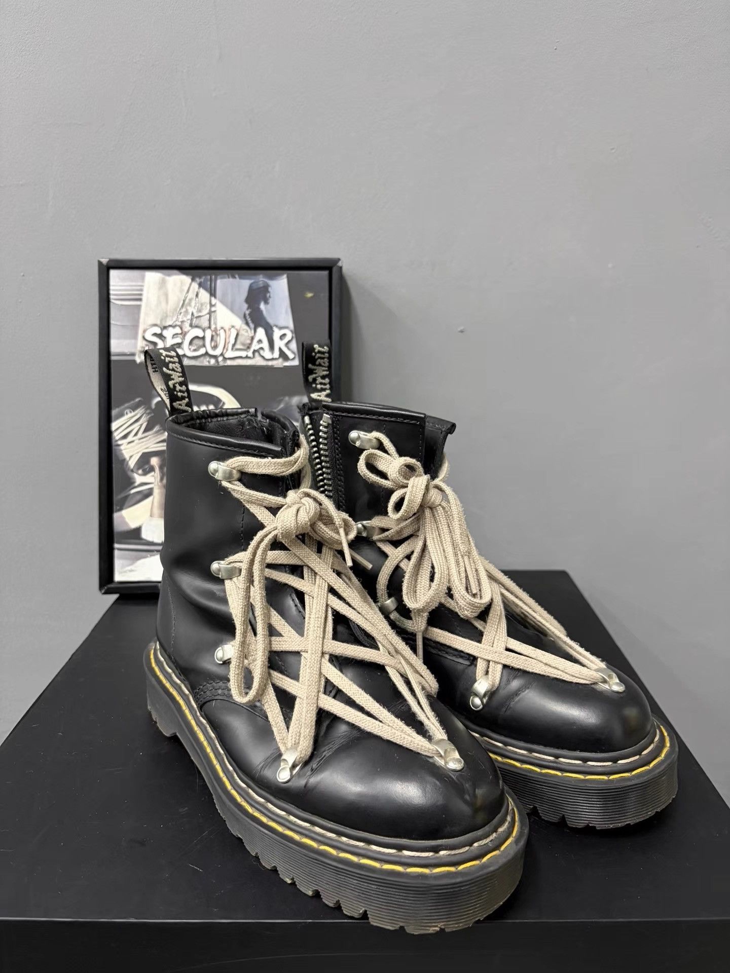 Rick Owens Rick Owens × Dr. Martens Collab Pentagram Leather Boots K34 Size US 7 / IT 37 - 3 Thumbnail