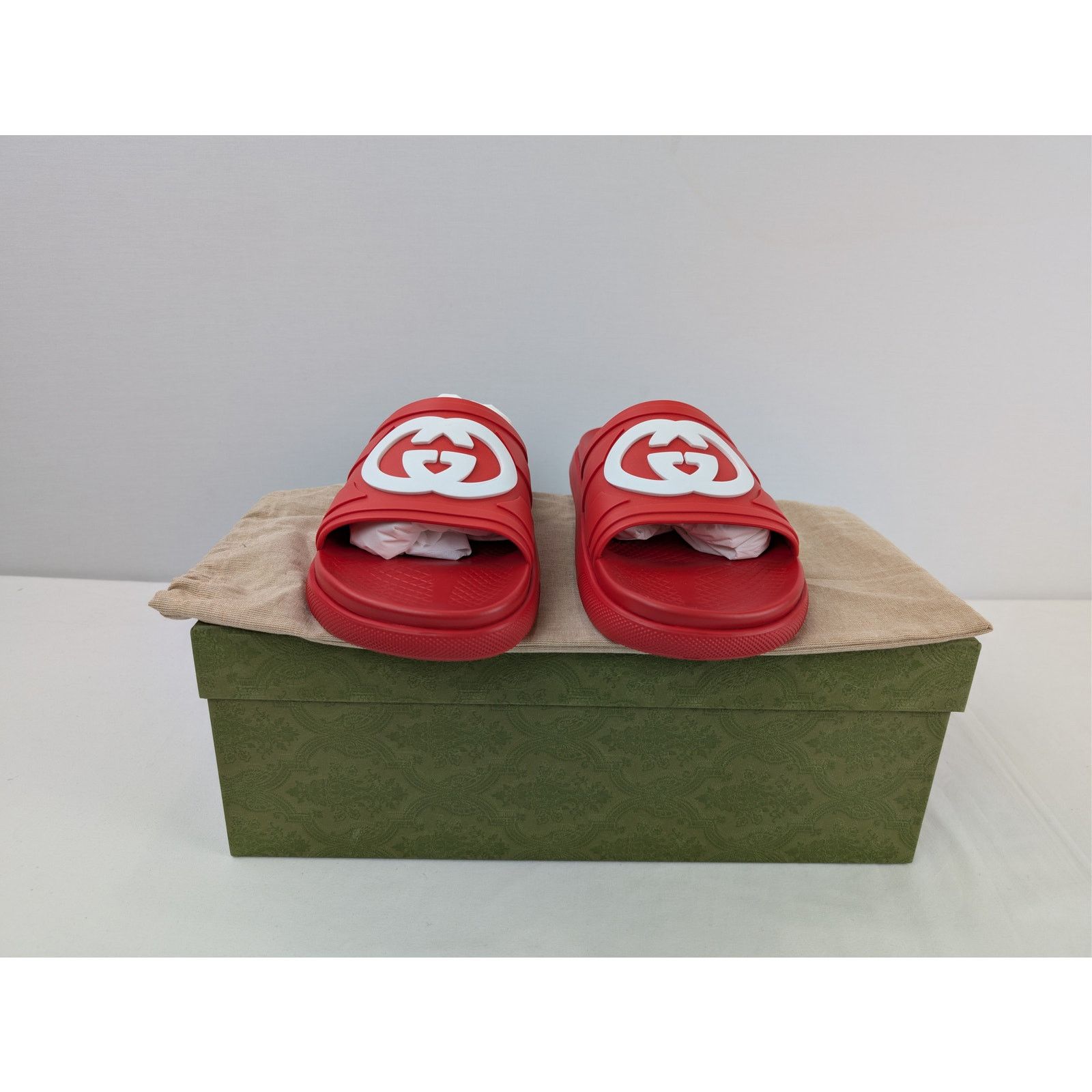 Gucci o1rshd1 Men's New Pursuit Slide Rubber 650 Slipper in Red Size US 12.5 / EU 45-46 - 17 Thumbnail