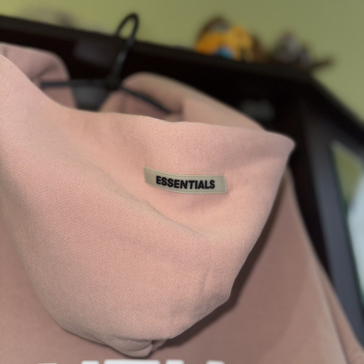 Essentials Oversized Essentials Fear of God FOG Pink Hoodie Size US M / EU 48-50 / 2 - 5 Thumbnail