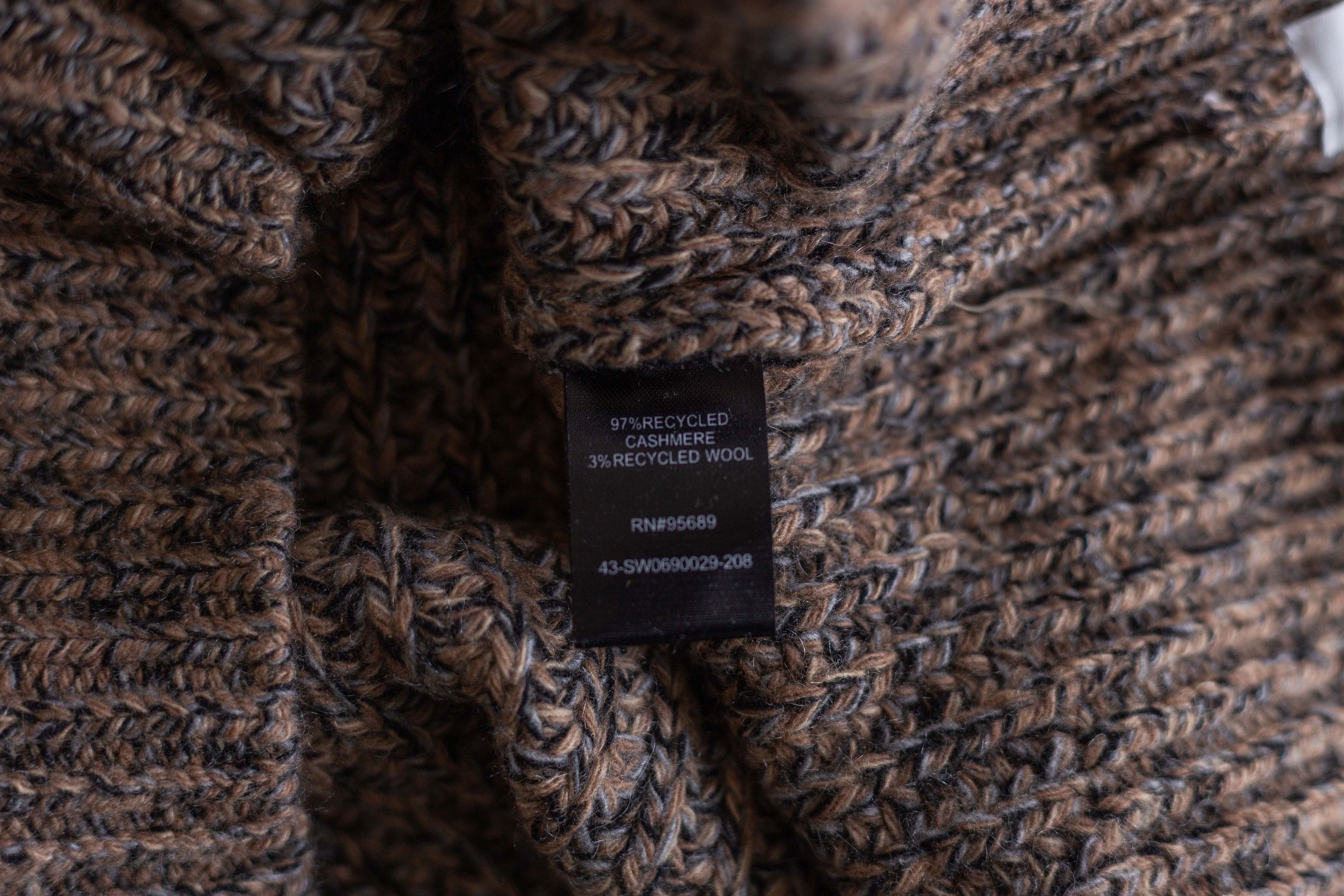 Todd Snyder NWT Todd Snyder Mouline Cashmere Crewneck | Dark Wheat Size US L / EU 52-54 / 3 - 7 Thumbnail