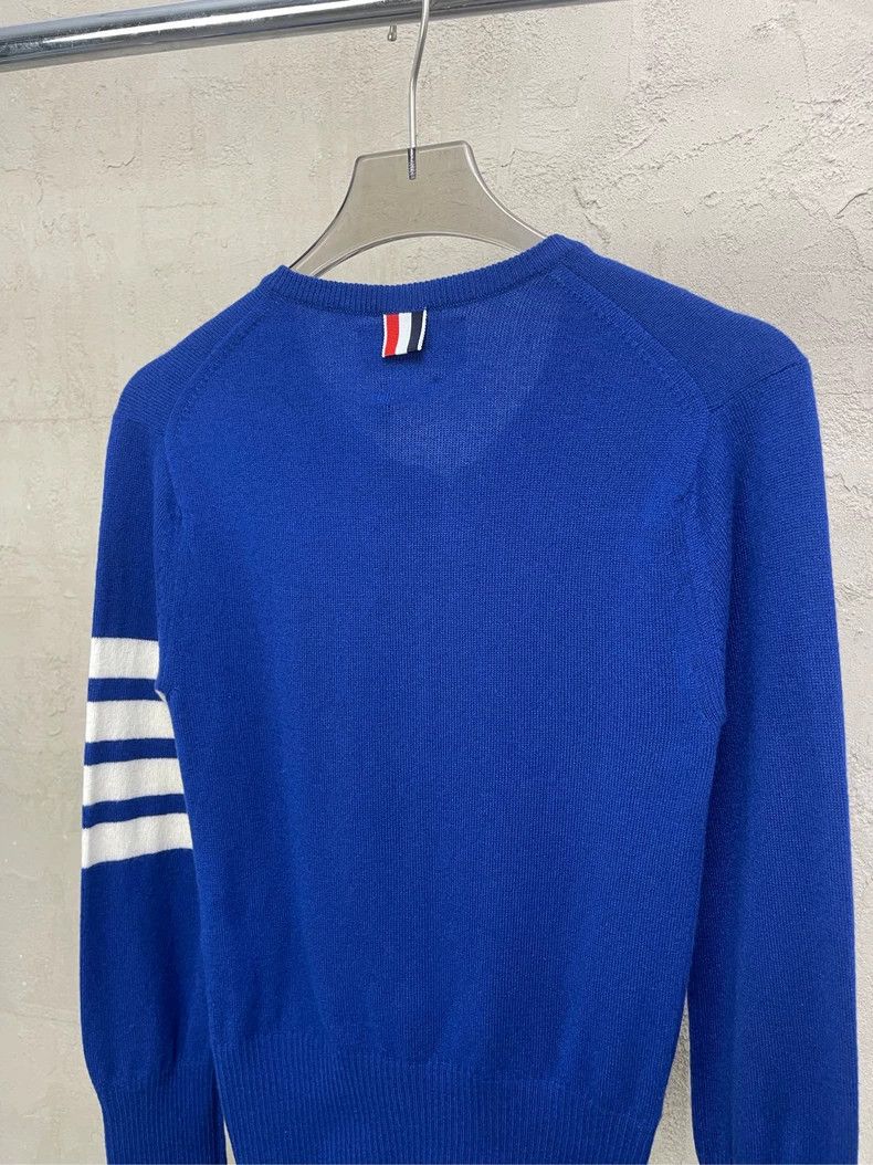 Thom Browne Thom browne Klein blue four-striped cashmere round-neck ca Size XS / US 0-2 / IT 36-38 - 5 Thumbnail