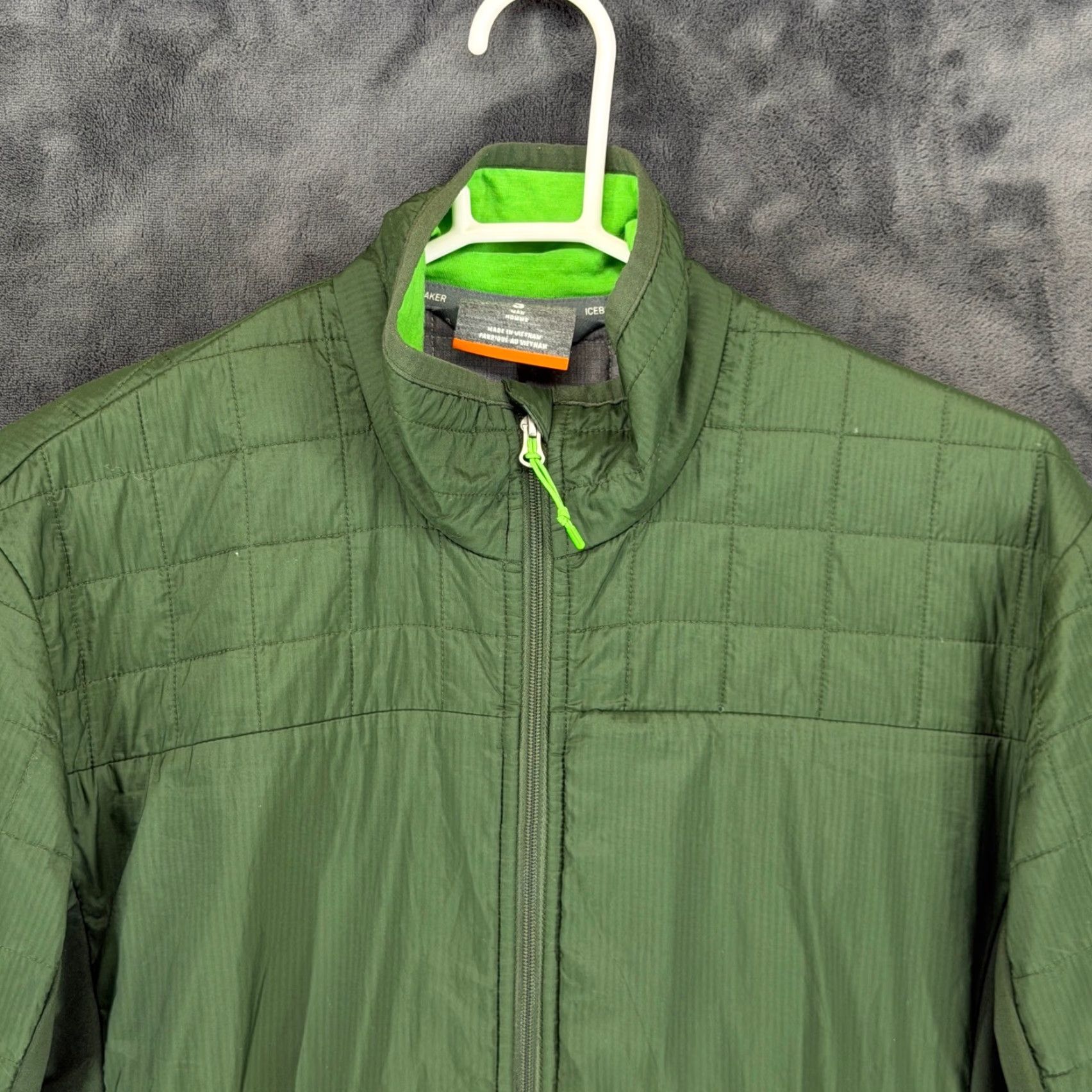 Icebreaker Icebreaker MerinoLOFT Jacket Mens Small Green Full Zip Puffer Active Thumbholes Size US S / EU 44-46 / 1 - 2 Thumbnail
