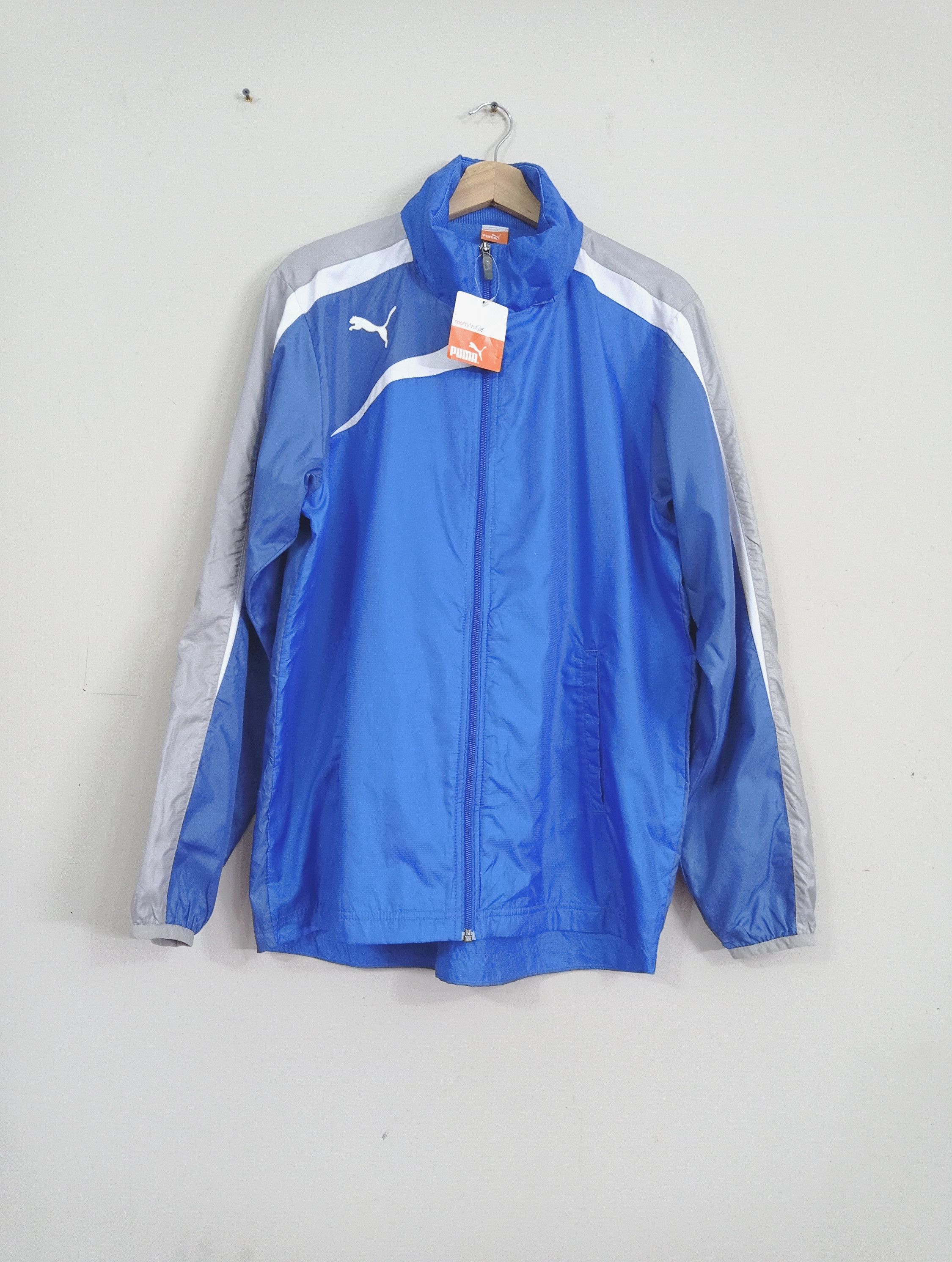 Puma PUMA Outdoor Windbreaker NWT – Lightweight, Fits L Size US L / EU 52-54 / 3 - 1 Thumbnail