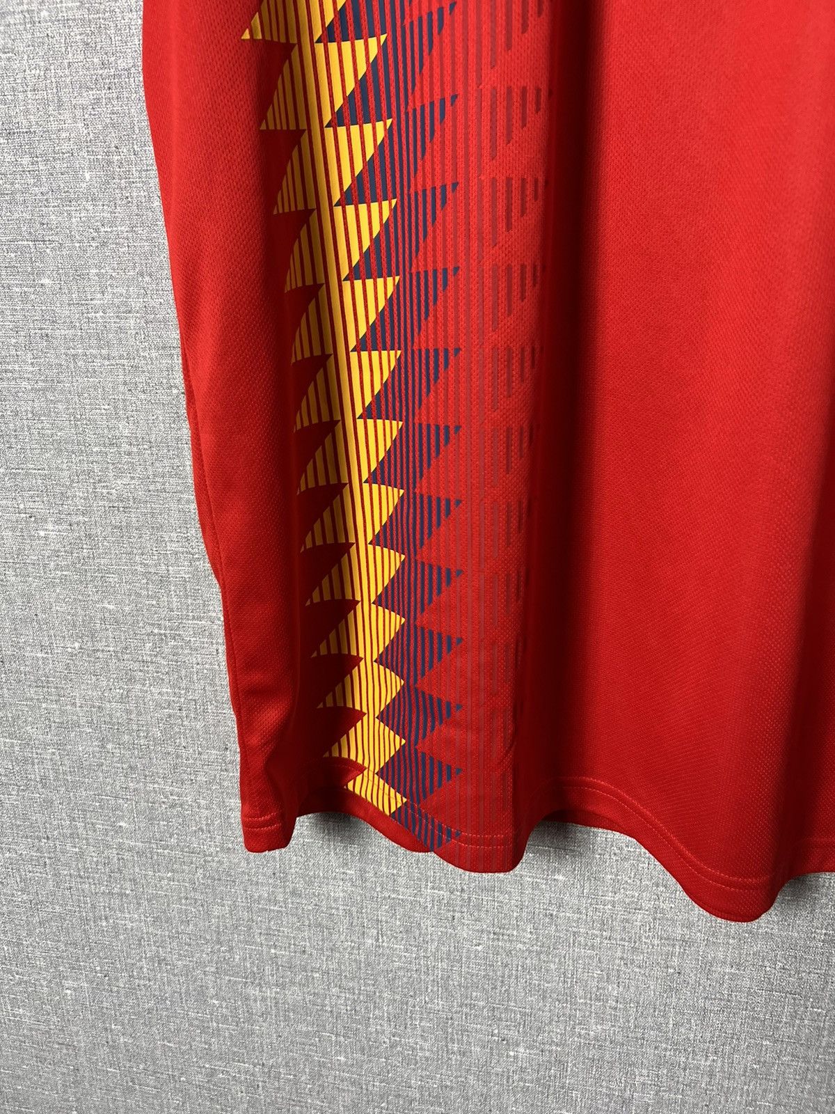 Adidas ADIDAS SPAIN NATIONAL TEAM 2017 / 2018 HOME FOOTBALL JERSEY Size US XL / EU 56 / 4 - 7 Thumbnail