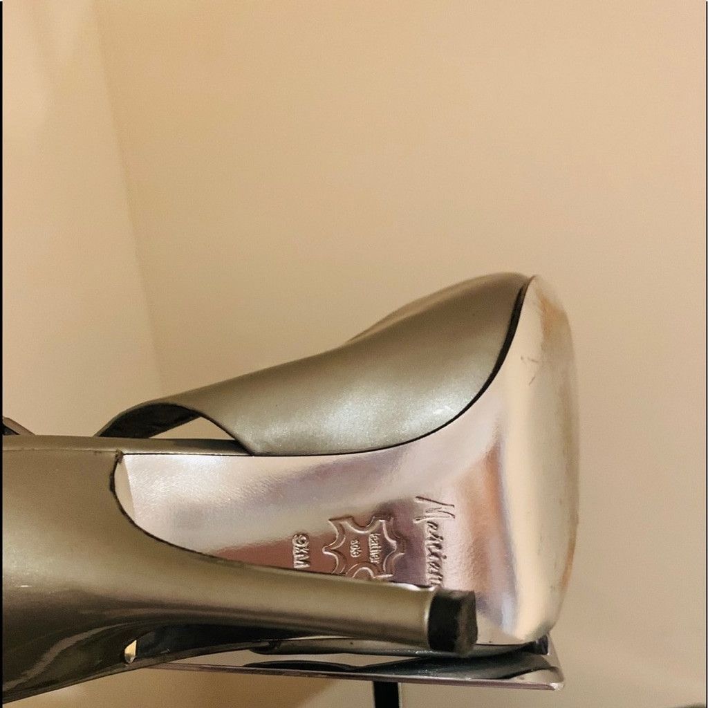 Other 💲💲SALE💲💲 Marciano Sandals in Pewter size 9.5 Size US 9.5 / IT 39.5 - 3 Thumbnail