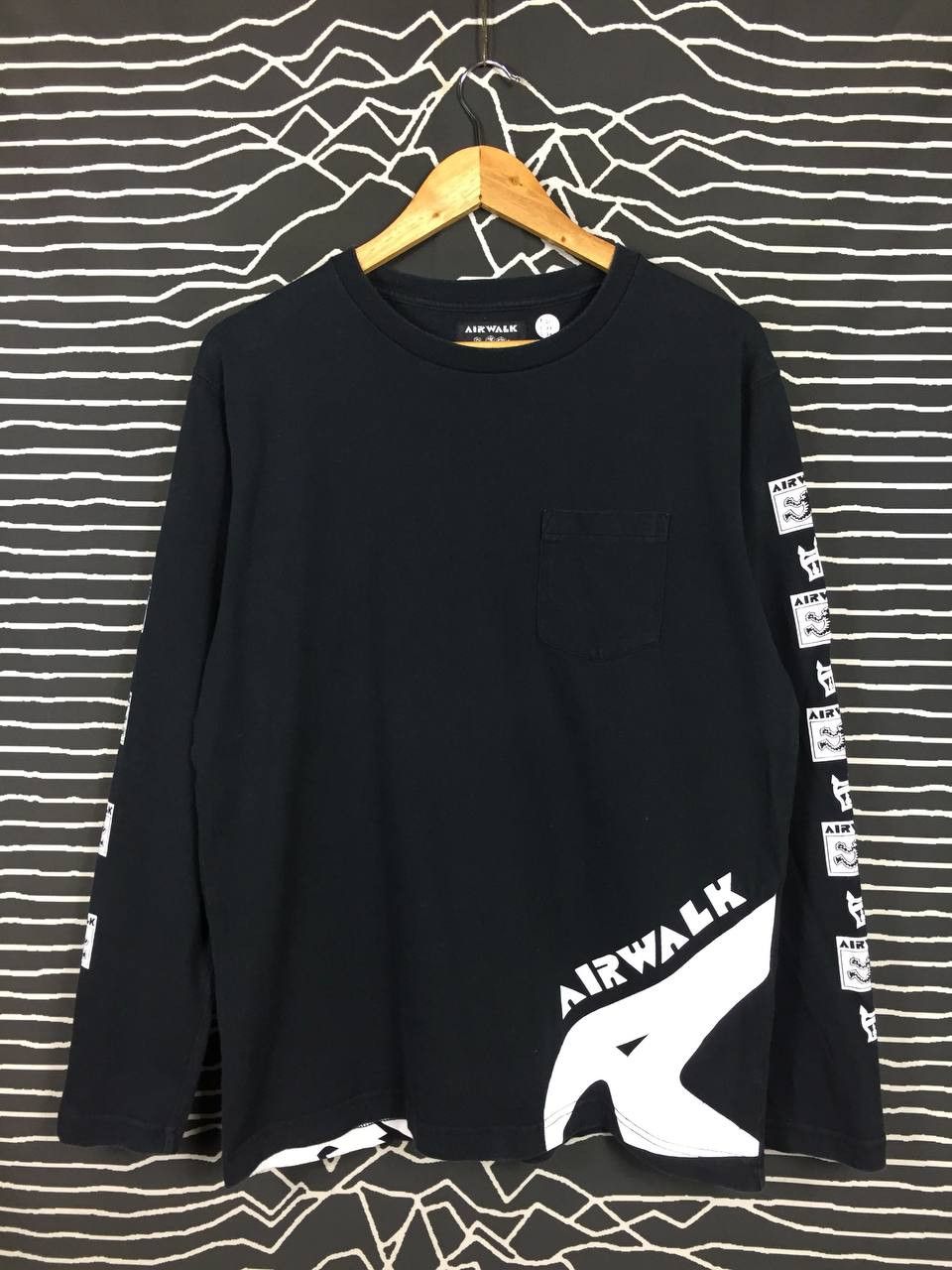 Airwalk × Vintage Vtg Airwalk Skateboards Rodeo Crowns Longsleeve Tee Size US L / EU 52-54 / 3 - 3 Thumbnail