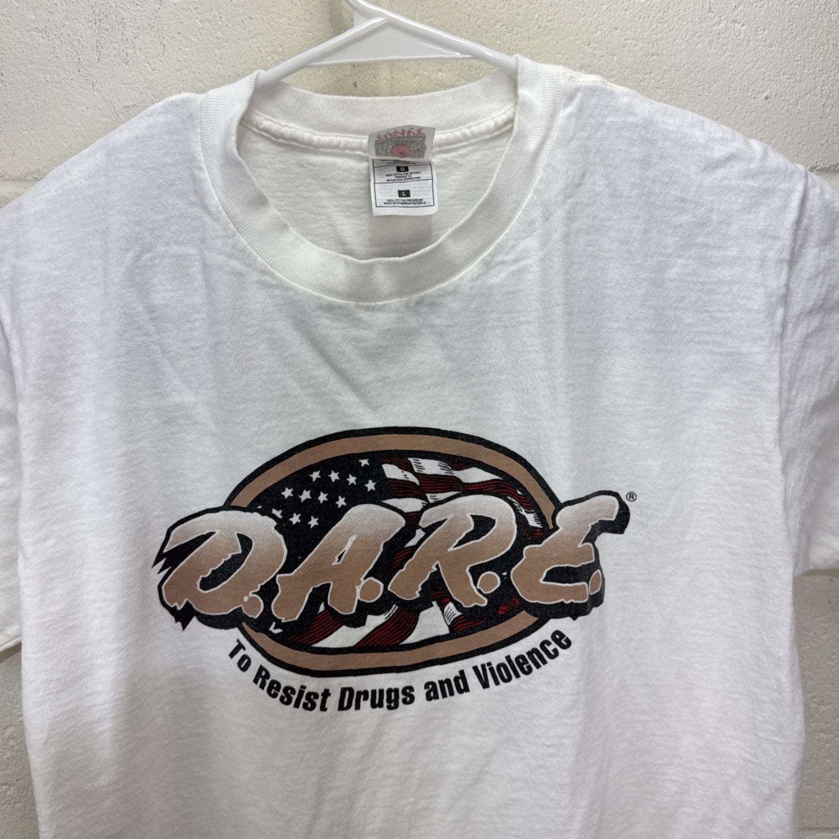 Fruit Of The Loom VINTAGE DARE T-Shirt USA Flag Graphic Print 90s Beige Adult Large Mens Size US L / EU 52-54 / 3 - 7 Thumbnail
