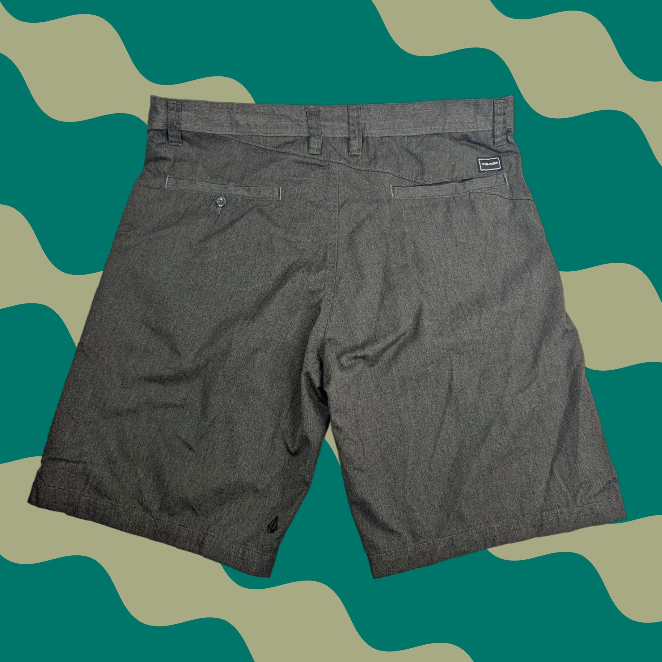 Volcom Volcom Chino Shorts Mens 38 Regular Fit Flat Front Beige Cotton Blend Casual Outdoor 90s? (No extra info) Size US 31 - 1 Thumbnail