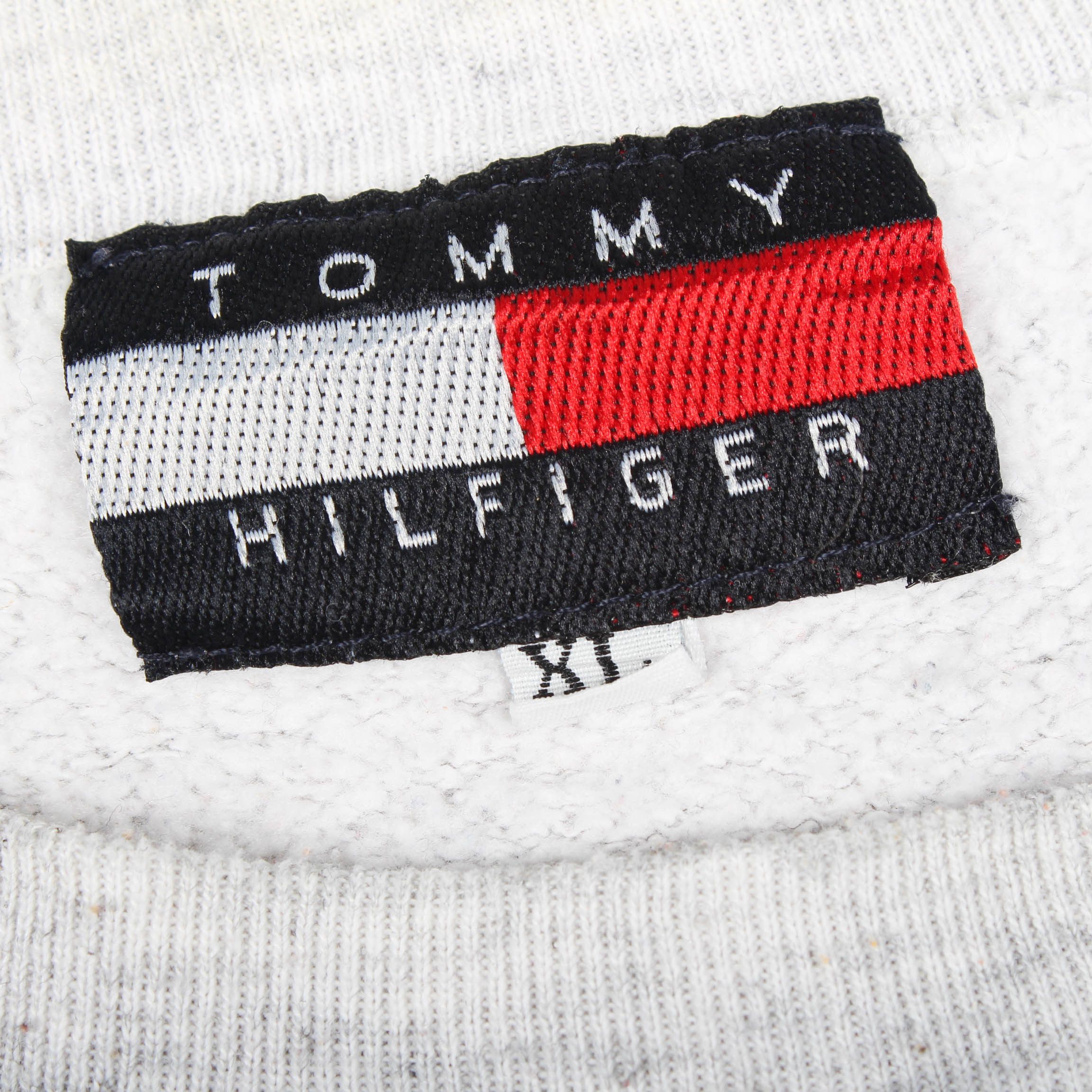 Tommy Hilfiger Tommy Hilfiger Crewneck Sweatshirt Big Logo 90s Size US XL / EU 56 / 4 - 10 Thumbnail