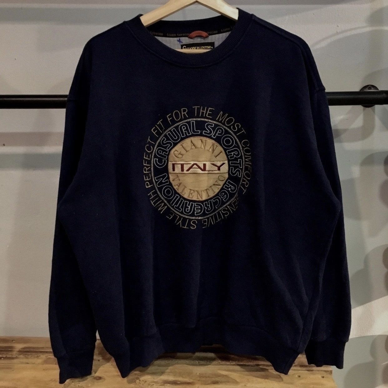 Valentino Vintage Gianni Valentino Casual logo 90s italy sweatshirts Size US L / EU 52-54 / 3 - 1 Thumbnail