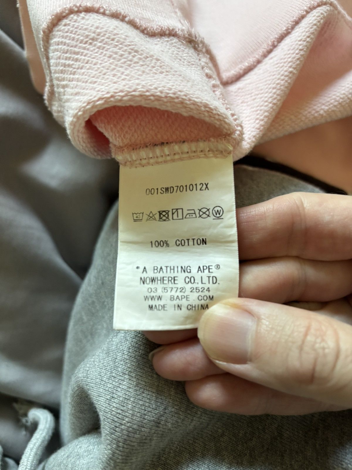 Bape Bape vintage pink crewneck sweatshirt Size US M / EU 48-50 / 2 - 7 Thumbnail