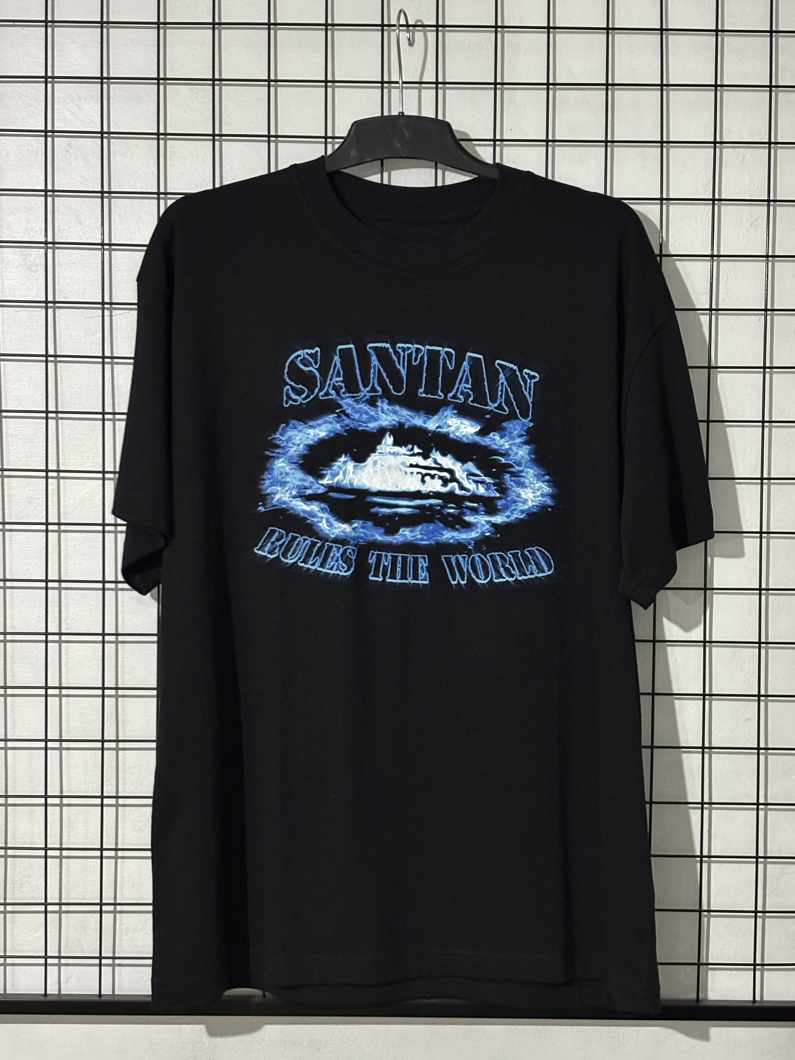 Corteiz Corteiz x Santan Dave Tshirt Black/Blue Flame Size US M / EU 48-50 / 2 - 1 Thumbnail