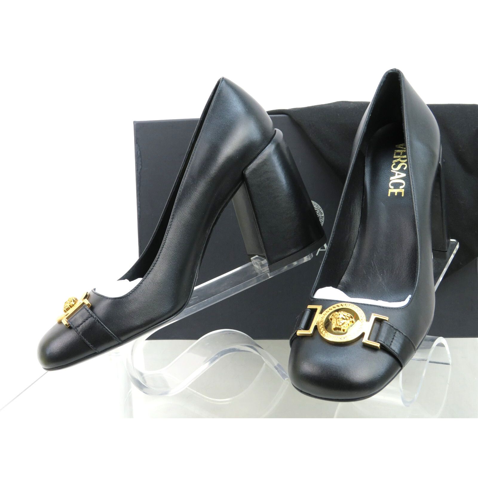 Versace VERSACE BLACK LEATHER GOLD MEDUSA HEAD LOGO HEEL PUMPS 37 7 Size US 7 / IT 37 - 4 Thumbnail