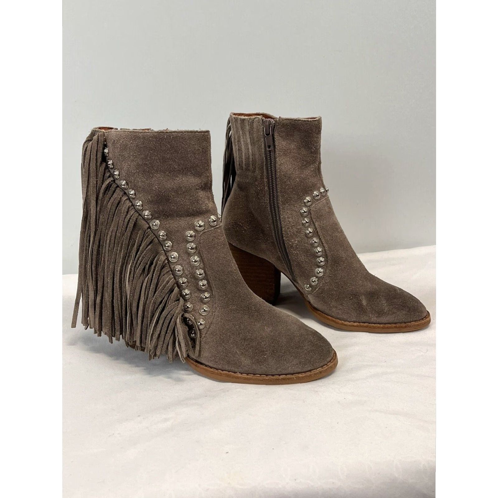Jeffrey Campbell Jeffrey Campbell Free People Suede Fringe Booties Tan Taupe Sz 5 Womens Size US 5 / IT 35 - 2 Thumbnail