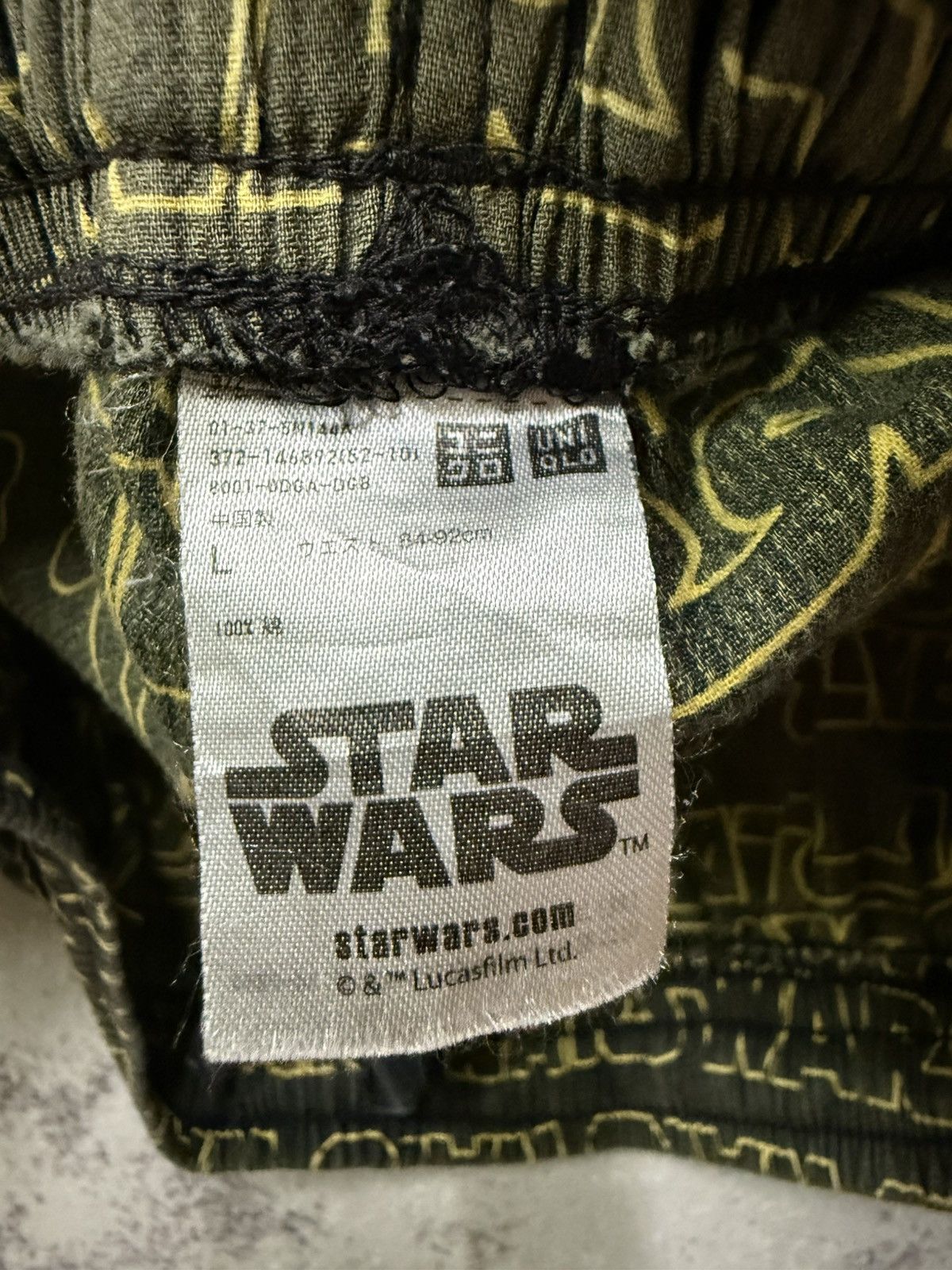 Star Wars Uniqlo Star Wars Fullprint Sleepwear Short Pants Size 24" / US 00 / IT 34 - 7 Thumbnail