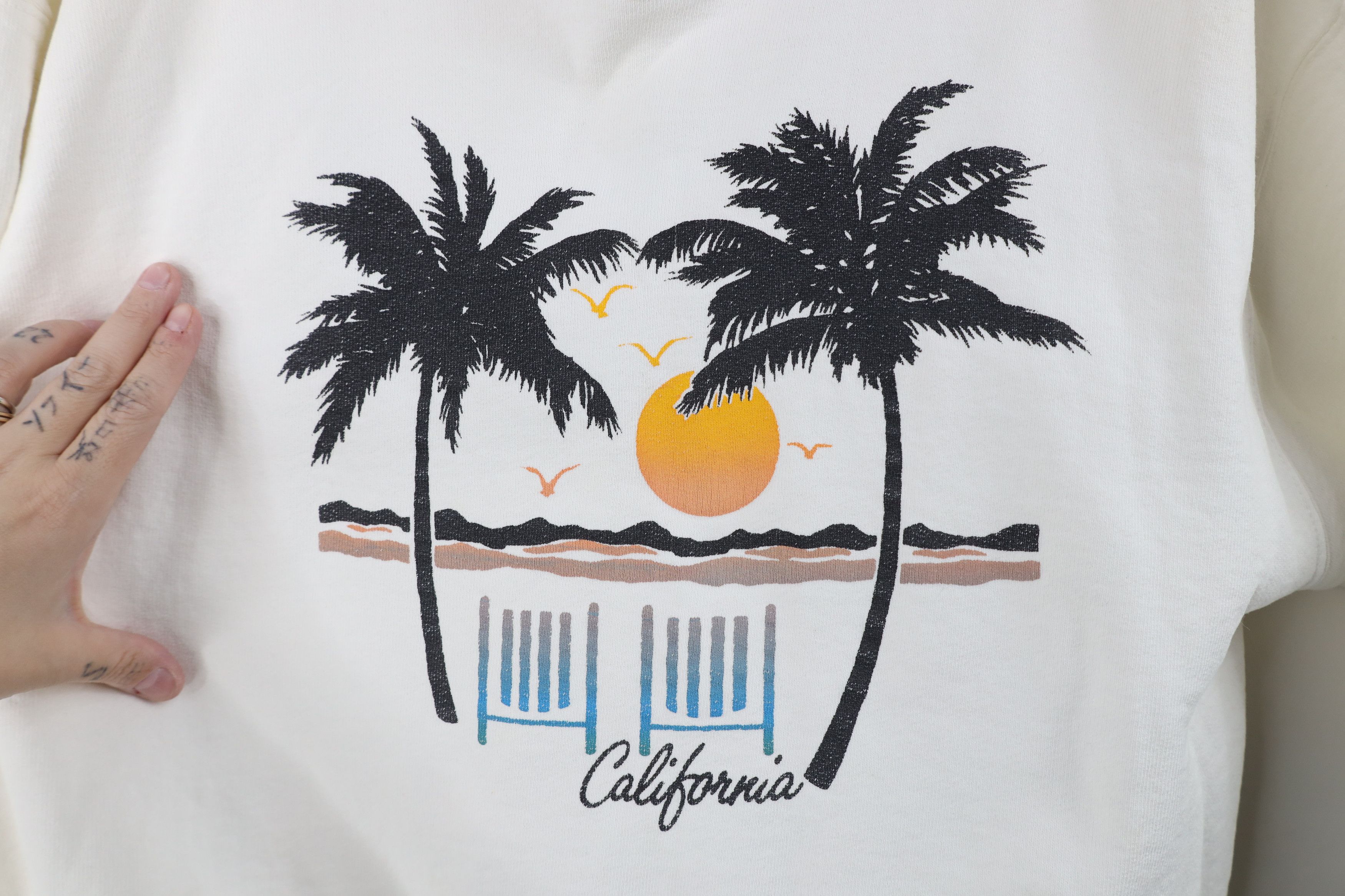 Vintage Vintage 90s Streetwear Heavyweight California Sweatshirt USA Size US L / EU 52-54 / 3 - 4 Thumbnail