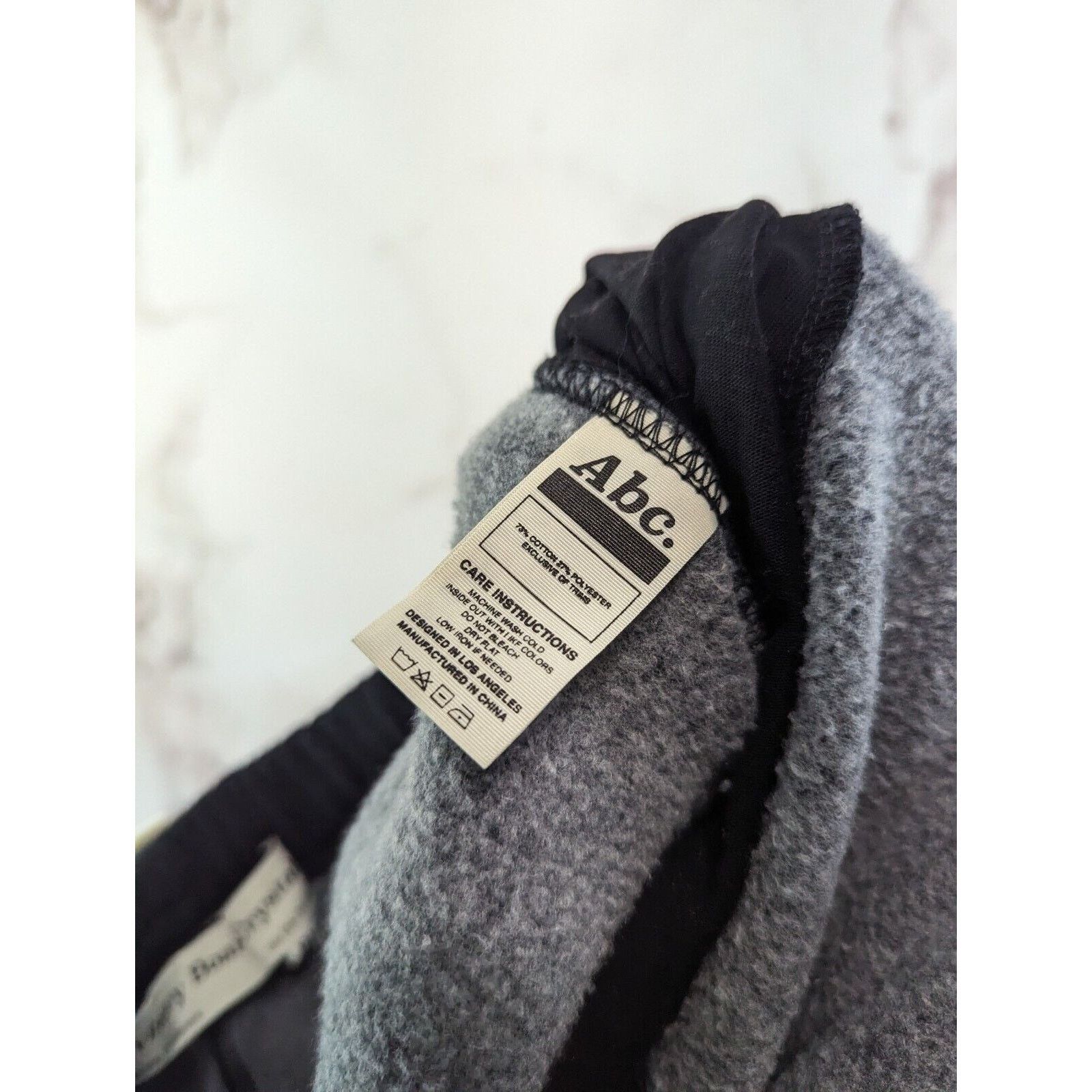 Advisory Board Crystals Advisory Board Crystals Sweatpants Men XL Black ABC Revolve Size US 38 / EU 54 - 12 Thumbnail