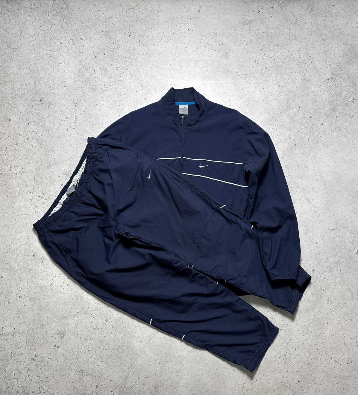 Nike Nike Navy Nylon Track Suit Vintage Jacket & Pants Size XL Size US XL / EU 56 / 4 - 1 Thumbnail