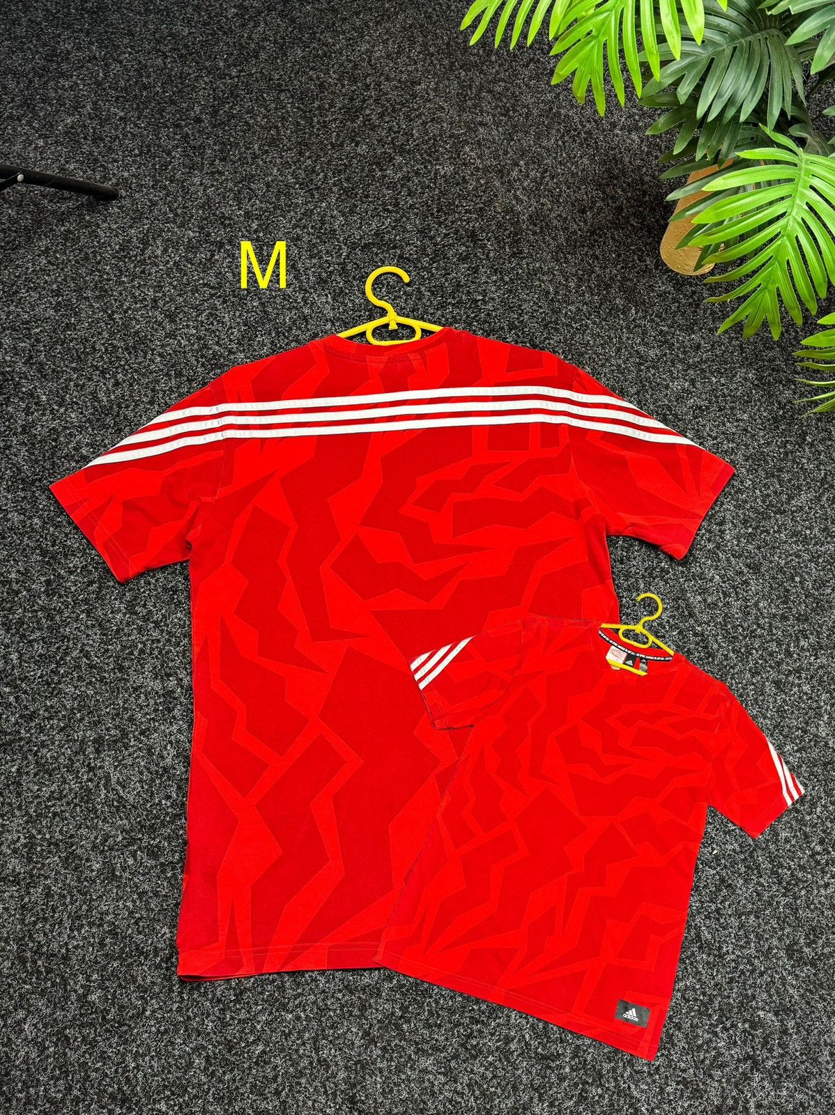 Adidas Adidas Tee T Shirt Size US M / EU 48-50 / 2 - 1 Thumbnail