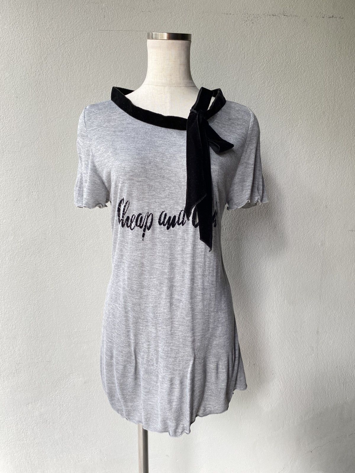 Moschino MOSCHINO Grey Velvet T-Shirt with Black Logo Print. Size ONE SIZE - 1 Thumbnail