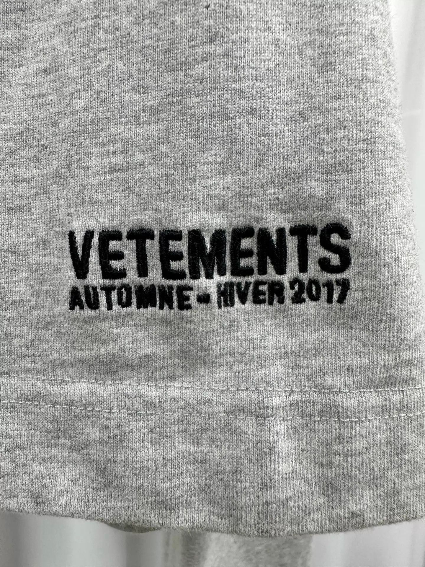 Vetements Vetements 17AW Padded Shoulders Target SS T-Shirt S Size US S / EU 44-46 / 1 - 5 Thumbnail