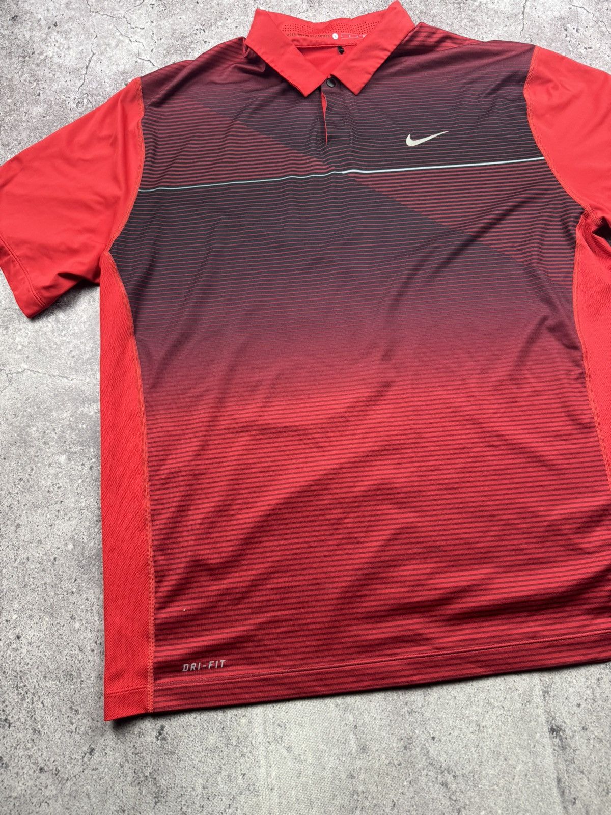 Nike 00’s Vintage Nike Tiger Woods Y2K Polo Shirt Tee Golf Tennis Size US L / EU 52-54 / 3 - 2 Thumbnail