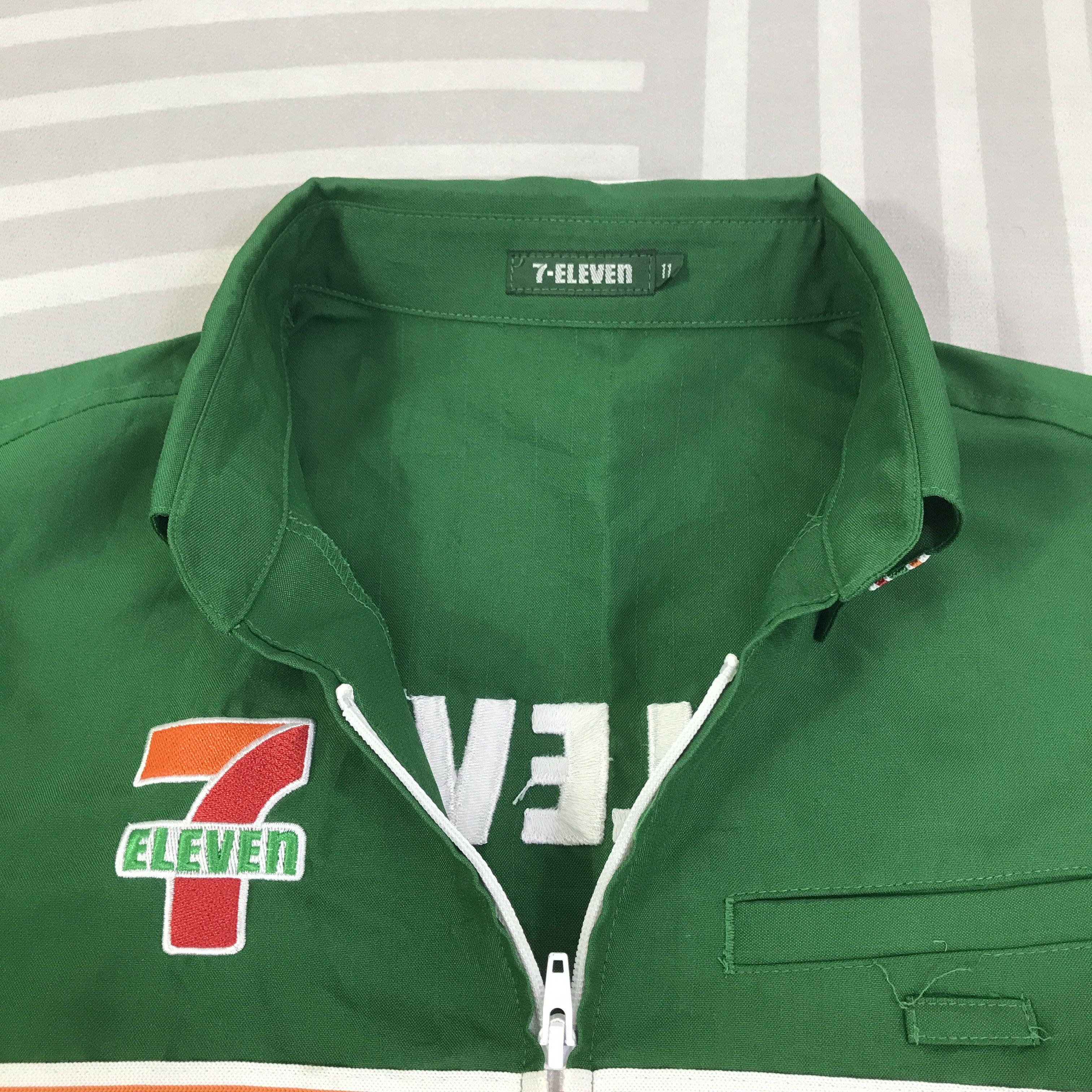 Japanese Brand Vintage 7-Eleven Staff Japan shirt Jacket K124B18 Size US M / EU 48-50 / 2 - 5 Thumbnail
