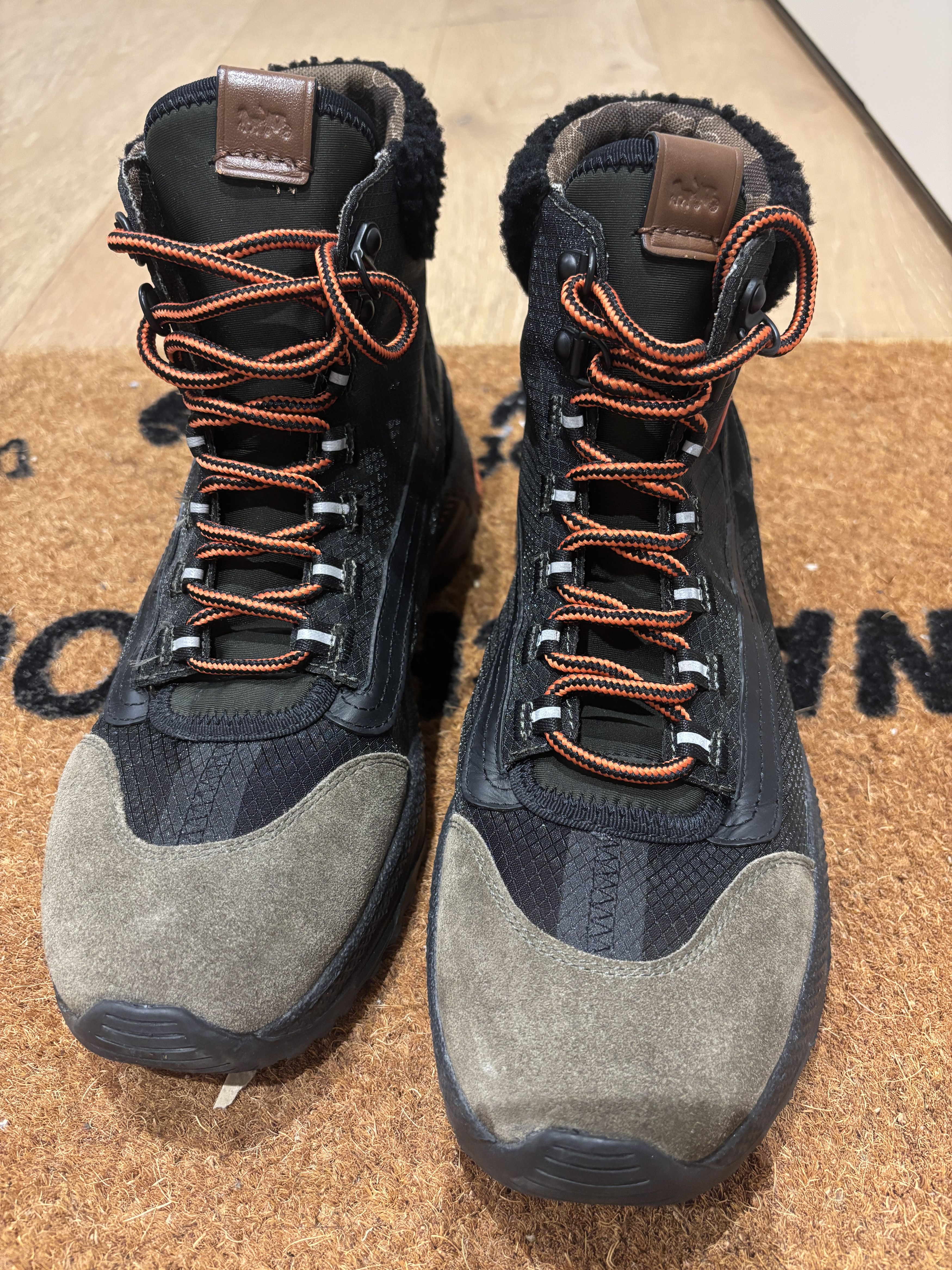 Coach Coach x Naruto City Hiker Size US 9.5 / EU 42-43 - 1 Thumbnail