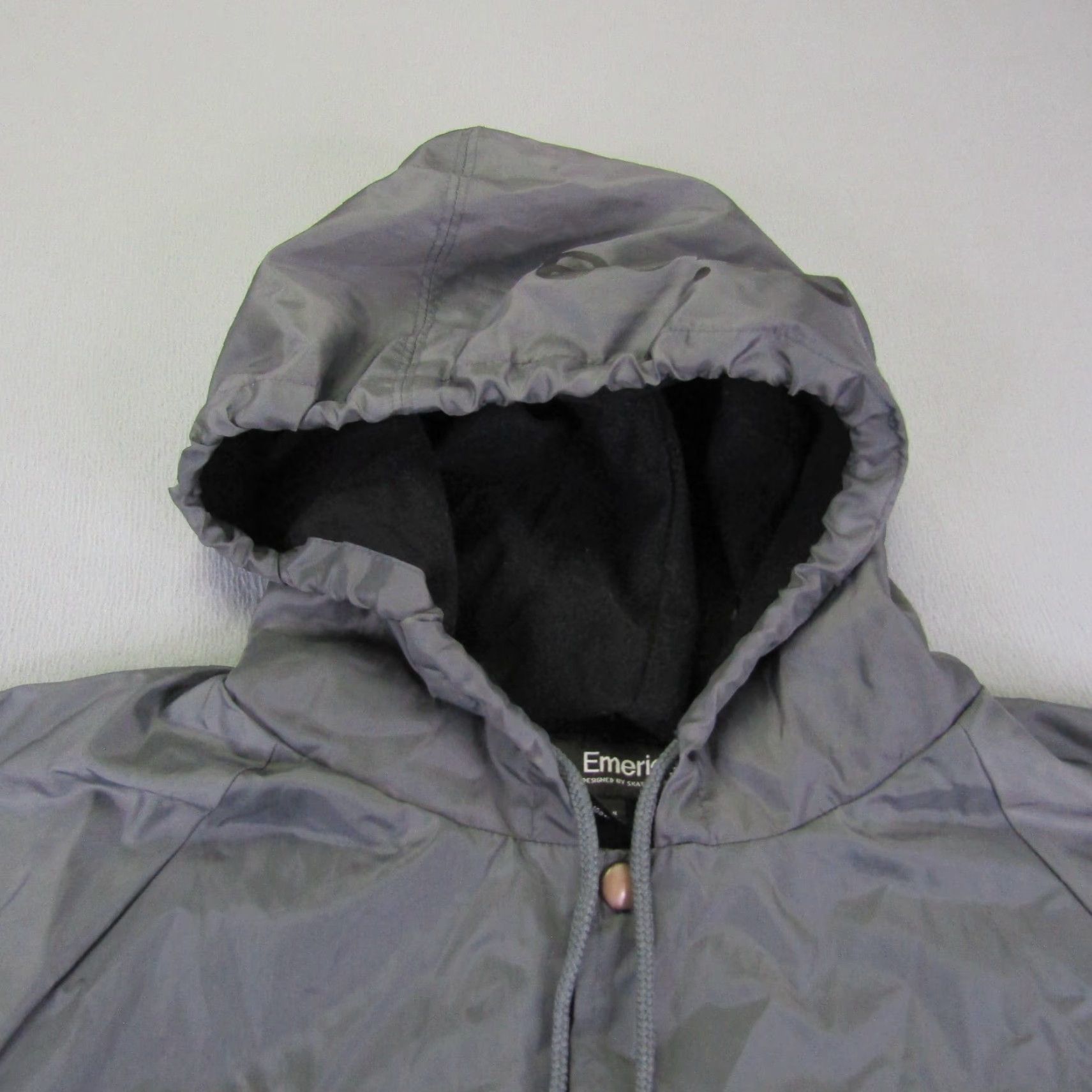 Emerica Emerica Jacket Mens Large Gray Snap Up Windbreaker Skateboarding Skater Coat Size US L / EU 52-54 / 3 - 2 Thumbnail