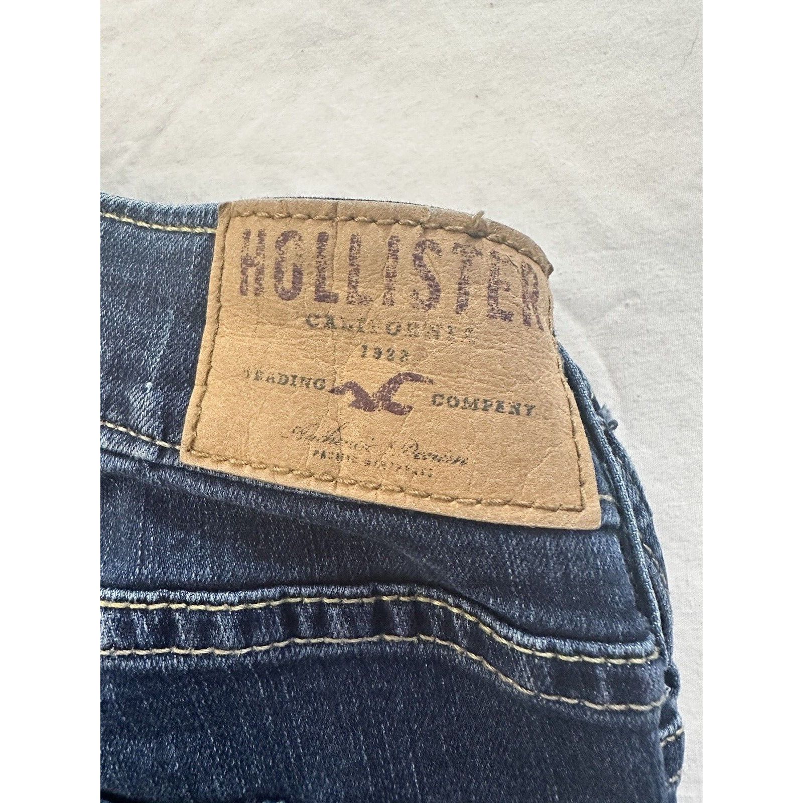 Hollister Hollister California Jeans Blue 11R, 30x31 Dark Wash Denim Size 32" / US 10 / IT 46 - 3 Thumbnail